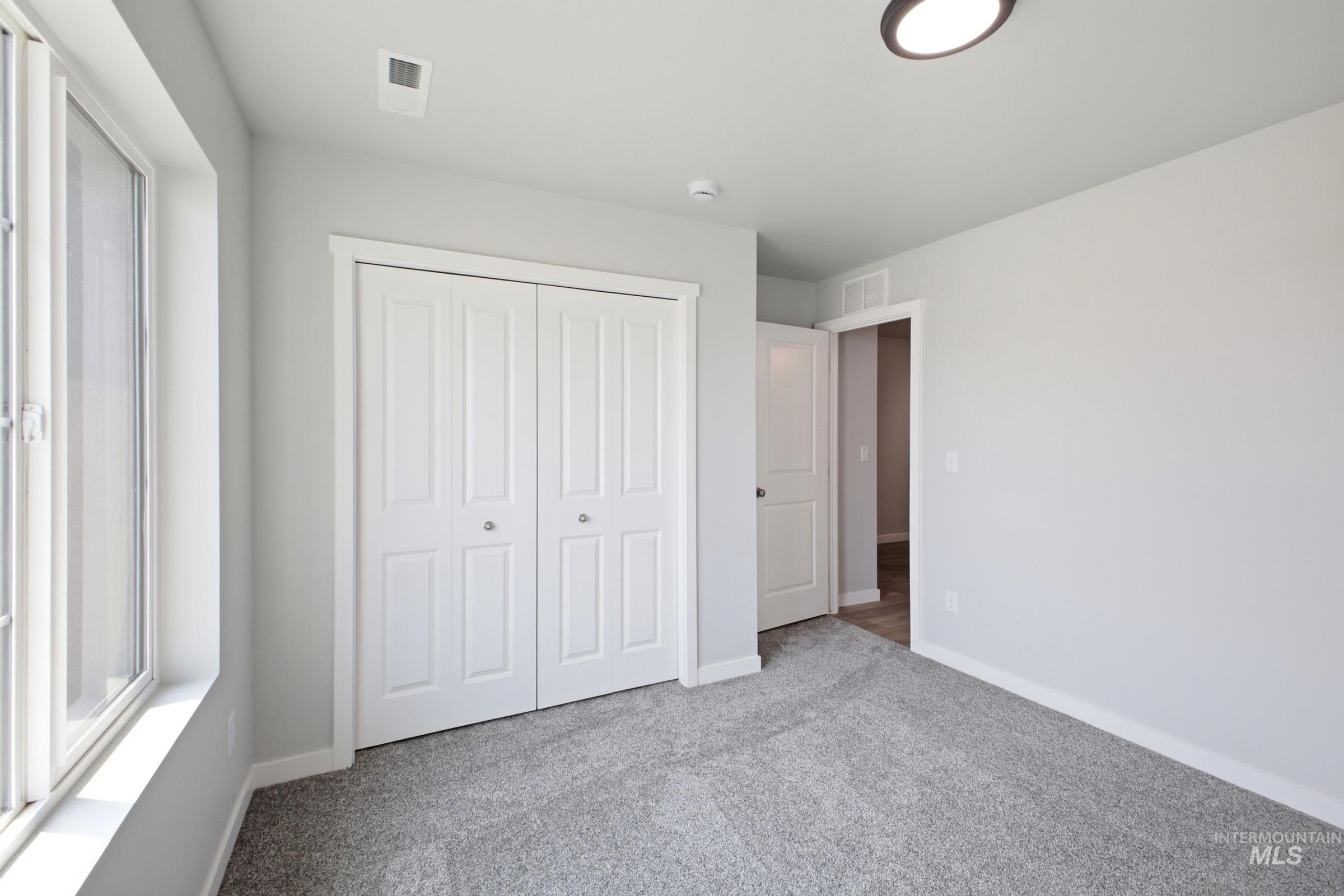 14106 Winding St Property Photo 14