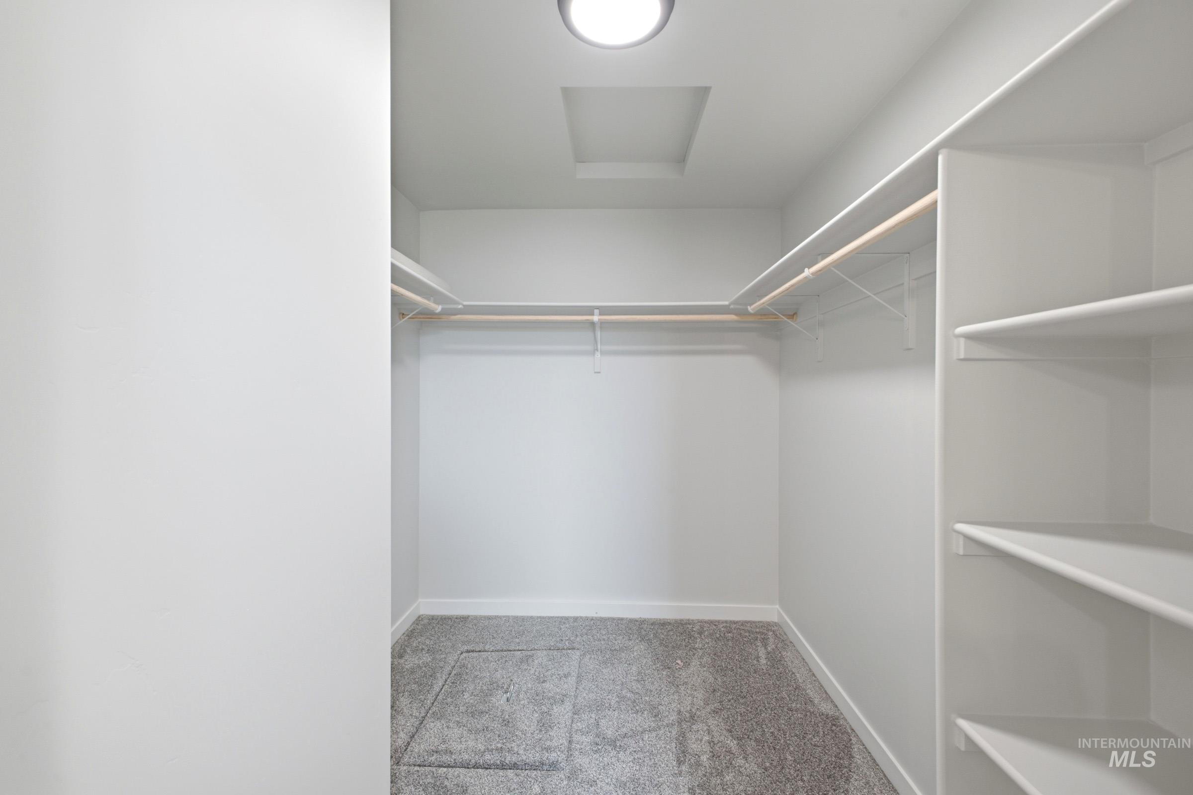 14106 Winding St Property Photo 21