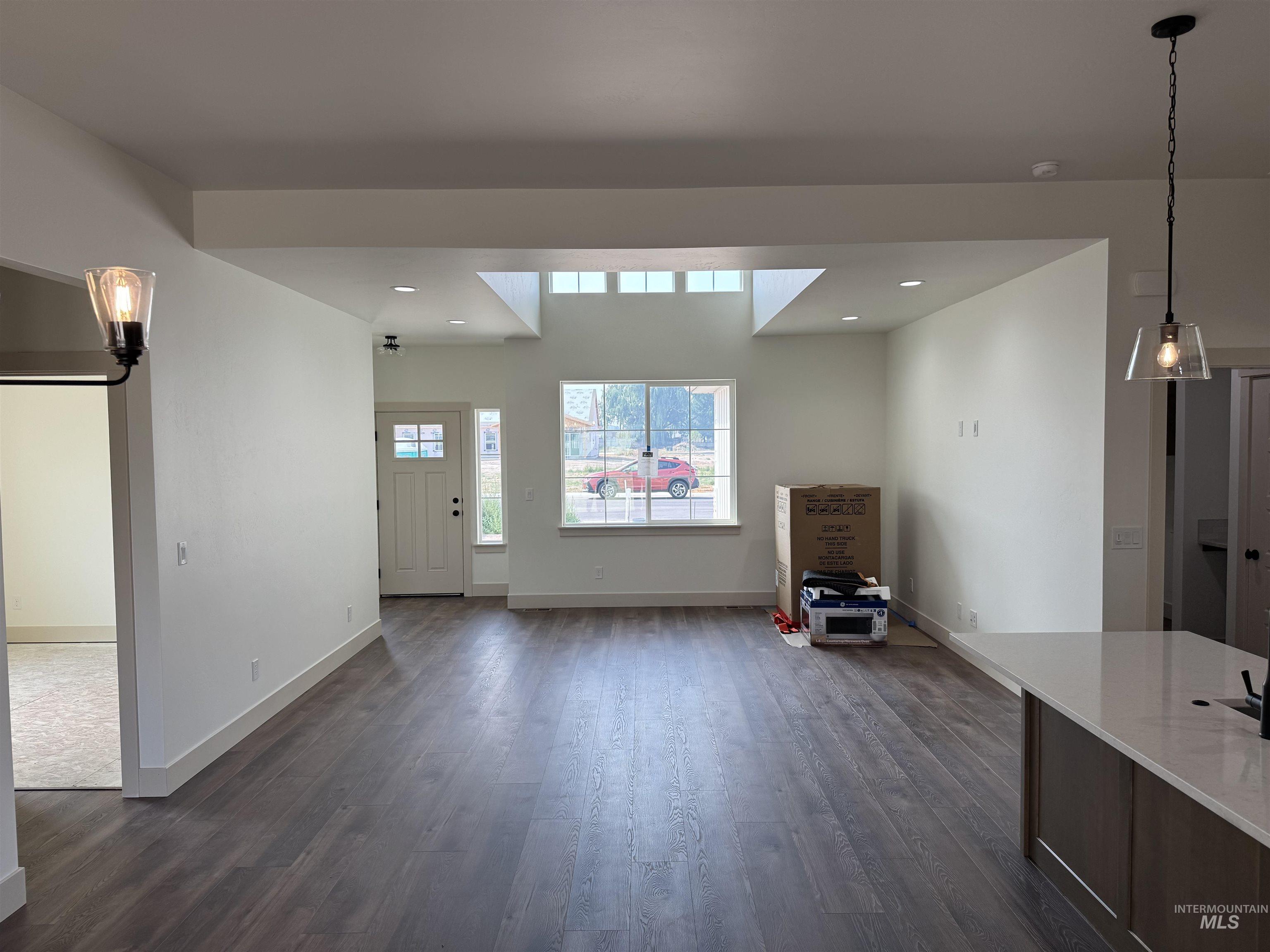 3029 Capricorn Ave. Property Photo 2
