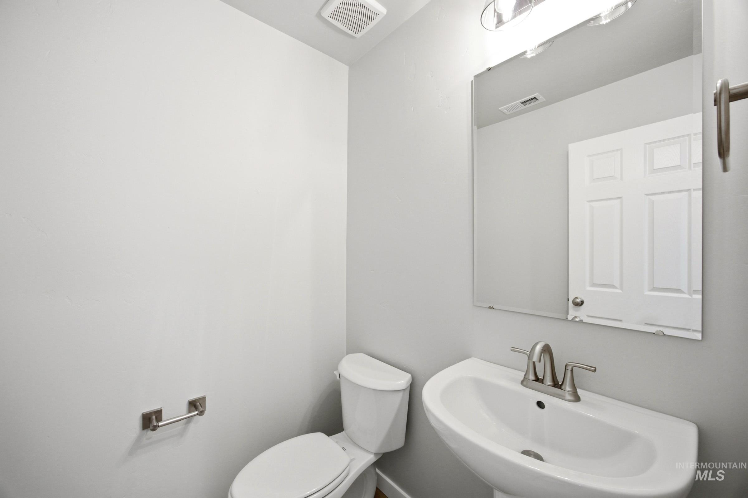 2367 W Fallon Lp Property Photo 10