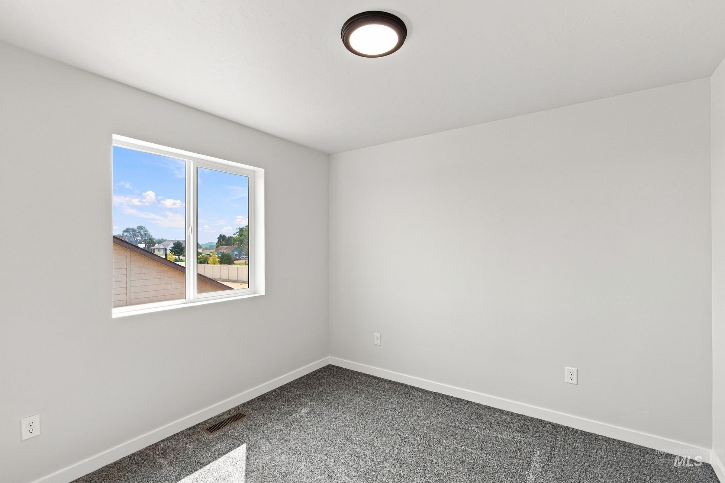 3813 E White Plains St Property Photo 22