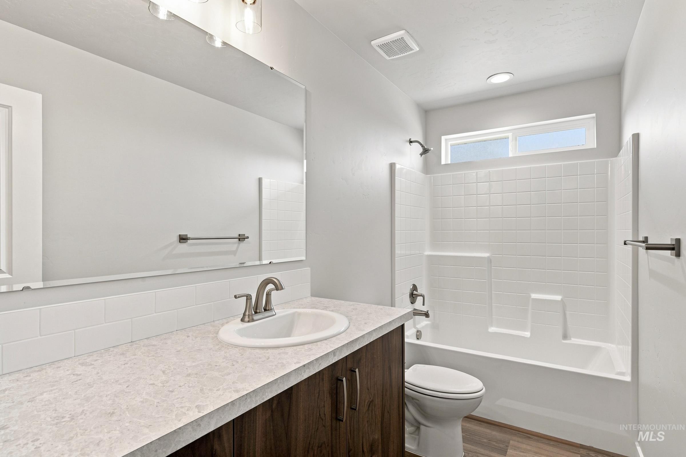 3813 E White Plains St Property Photo 24
