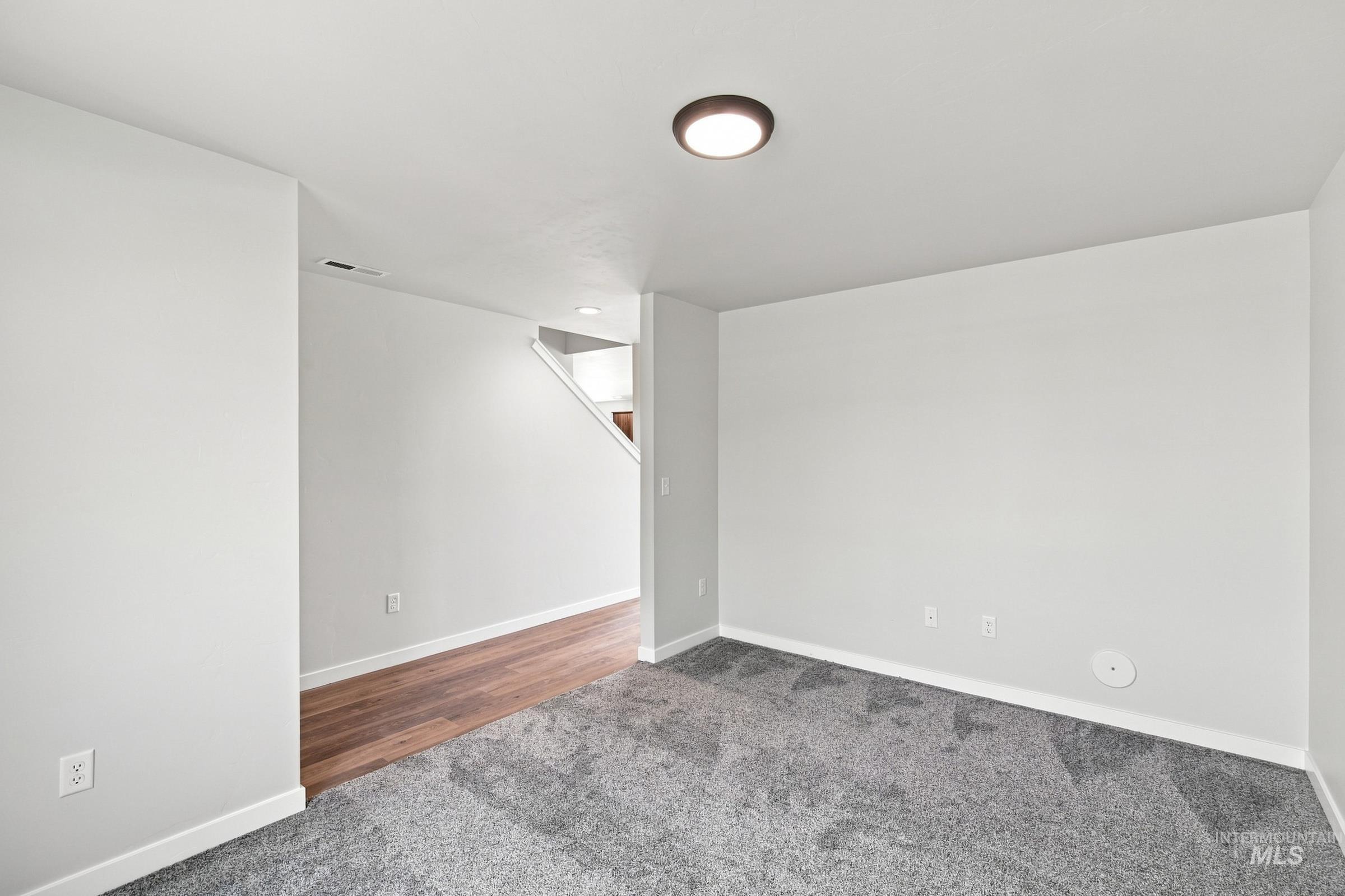 3813 E White Plains St Property Photo 31