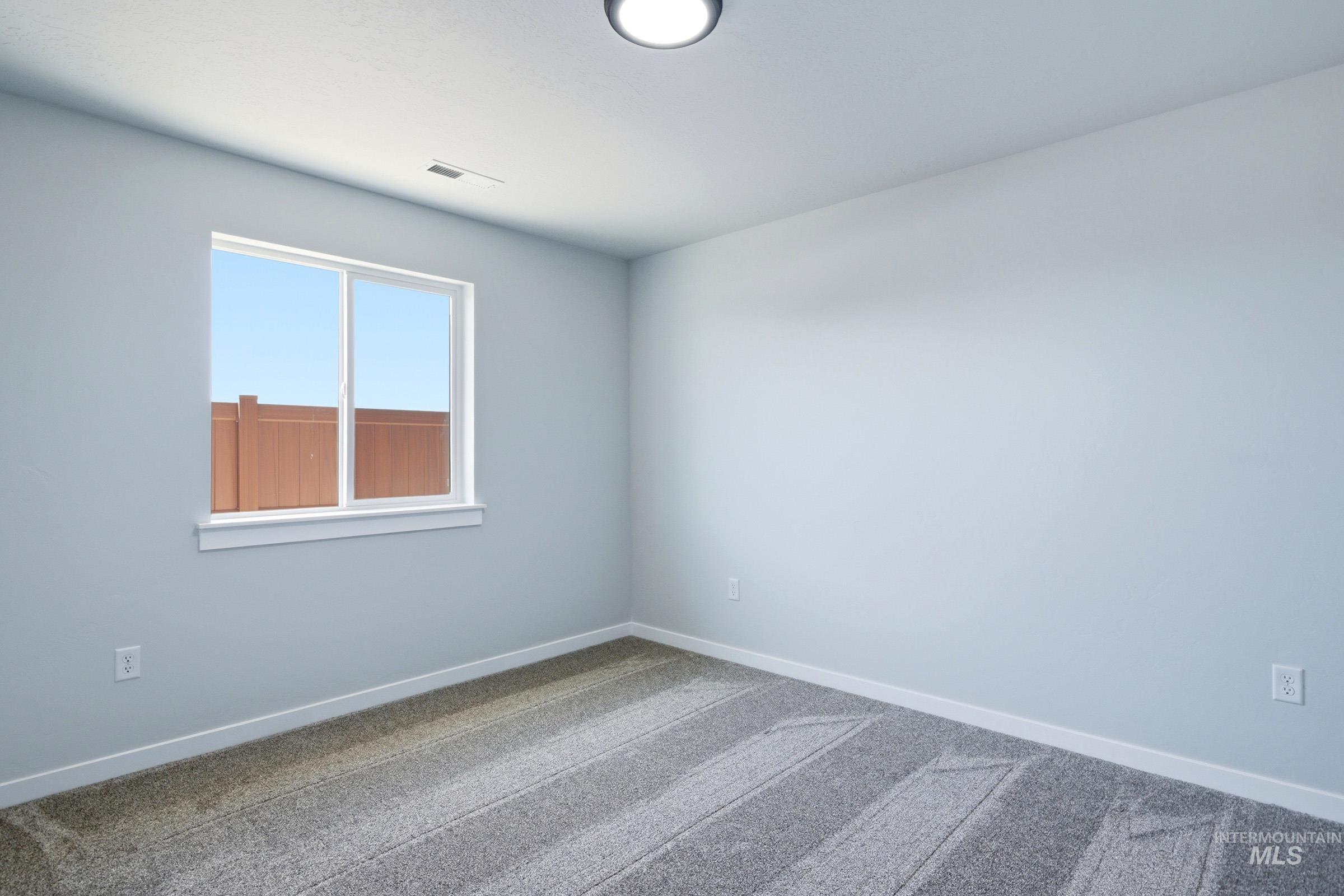 15265 Fuchsia Ave Property Photo 12
