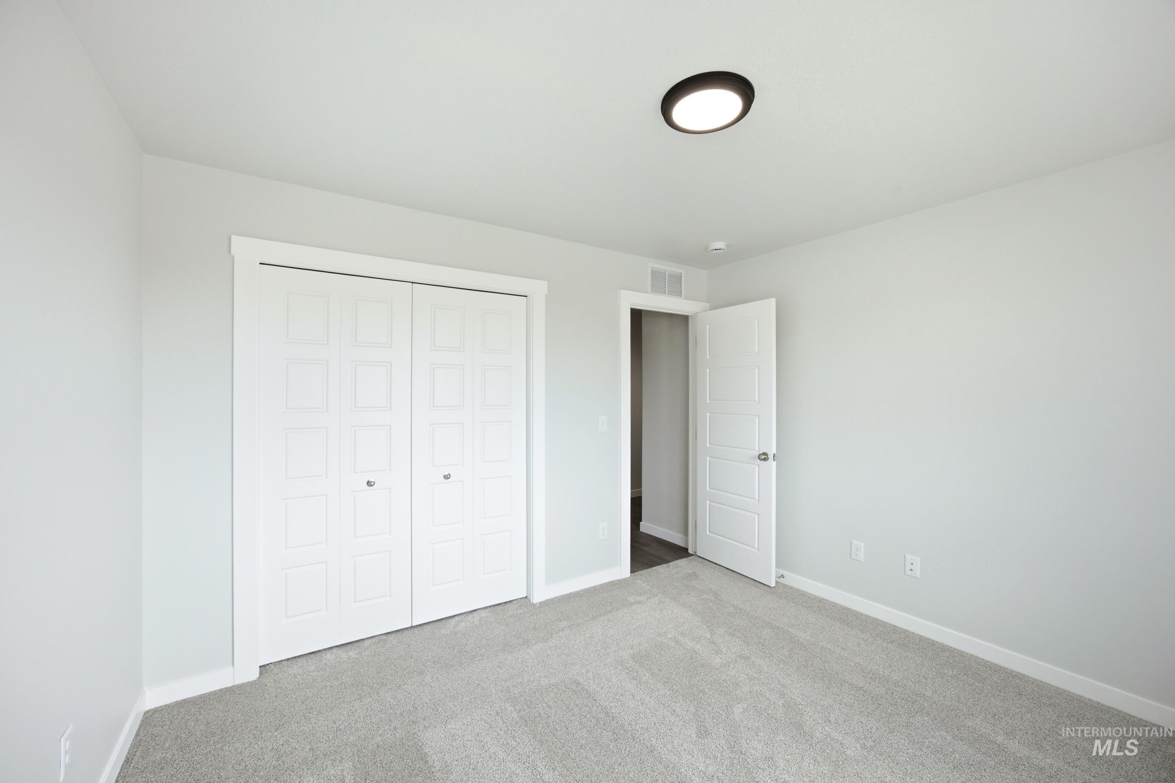 15265 Fuchsia Ave Property Photo 12