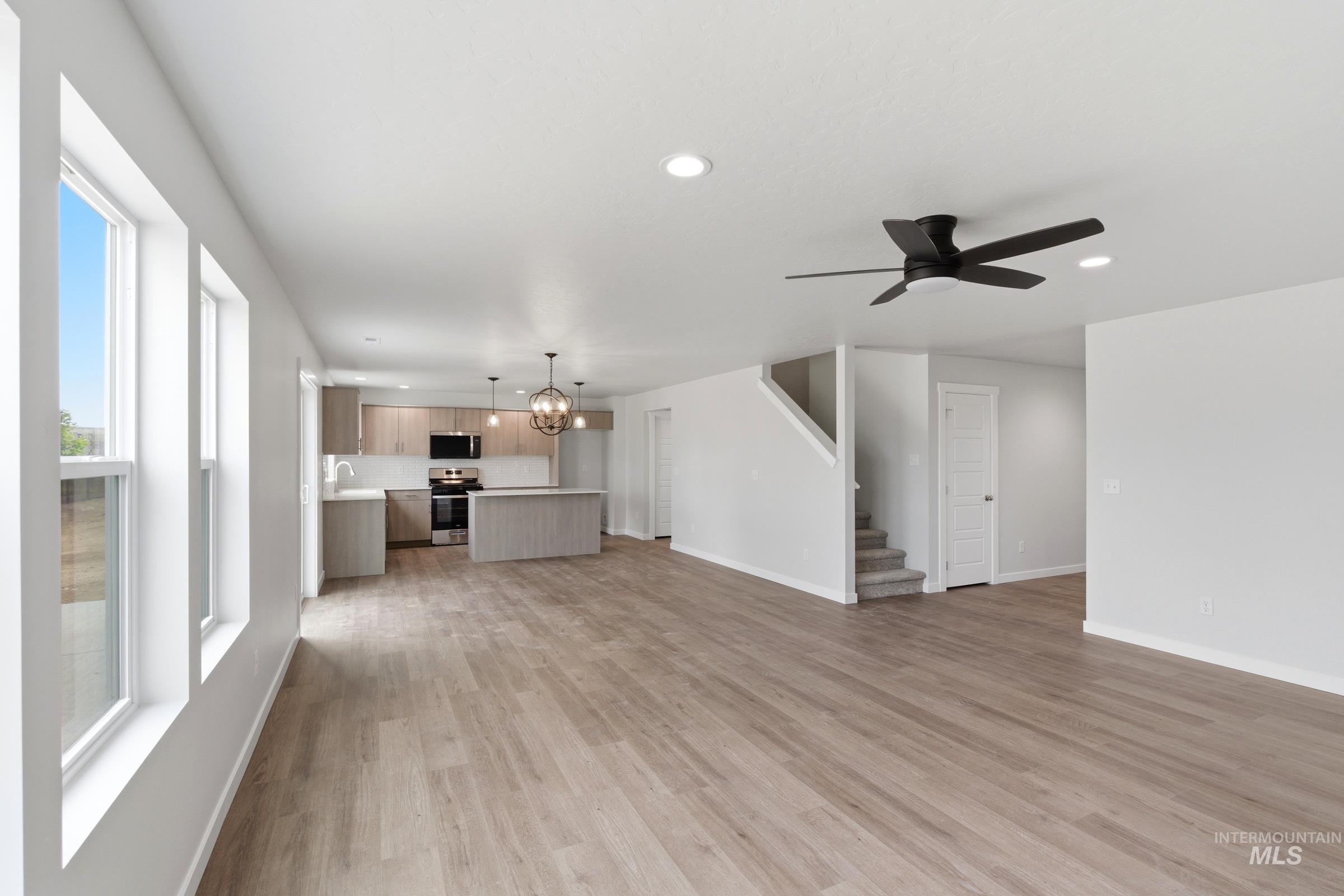 12829 Decatur St Property Photo 11