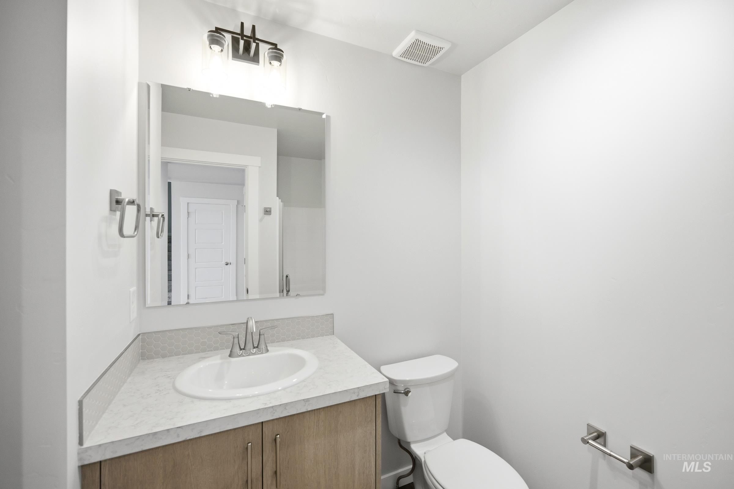 12829 Decatur St Property Photo 13