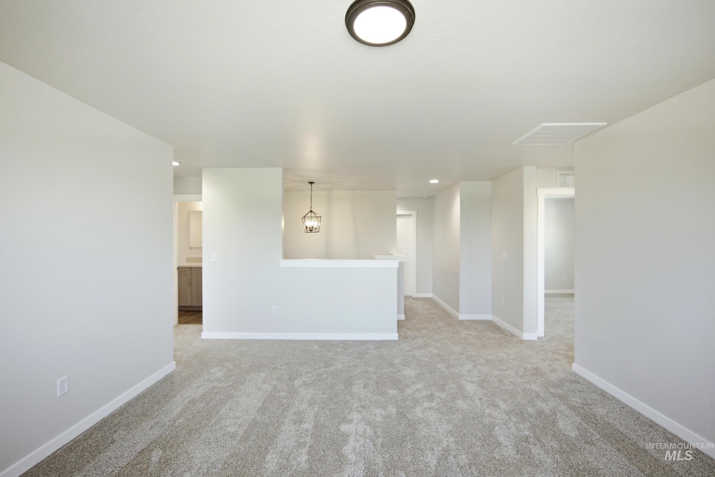 12829 Decatur St Property Photo 15