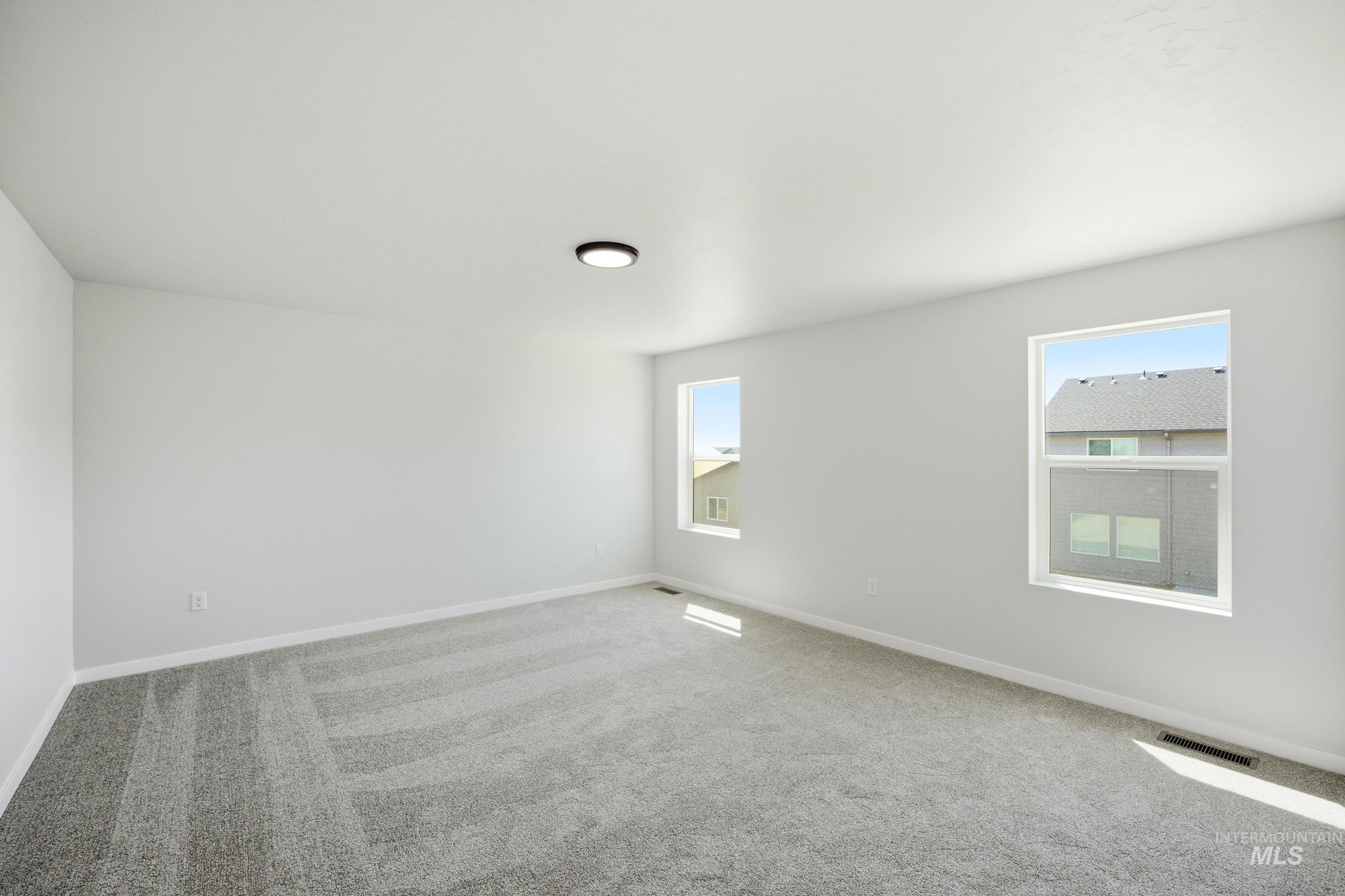 12829 Decatur St Property Photo 24