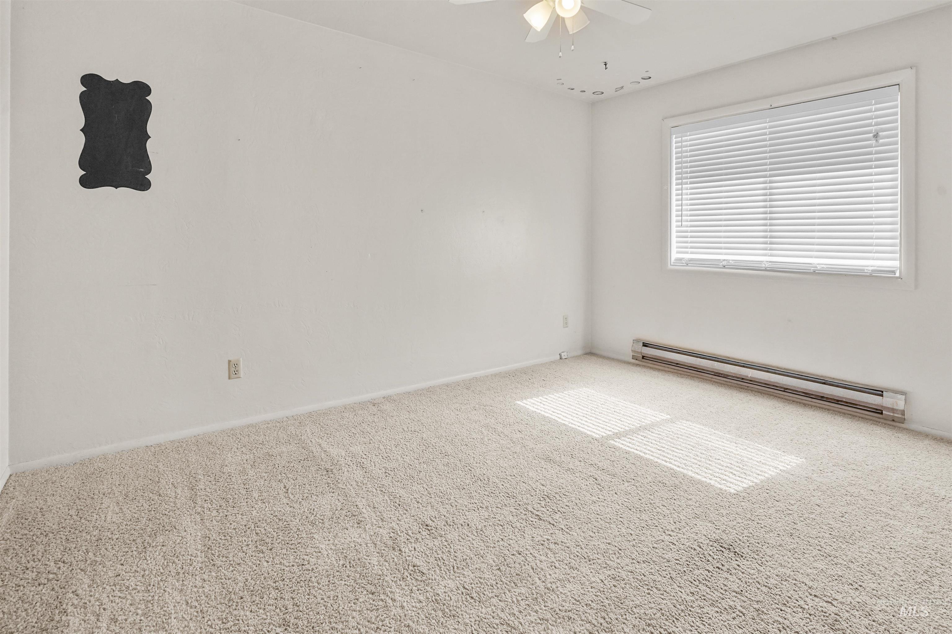 2941 Almo Ave, Property Photo 5