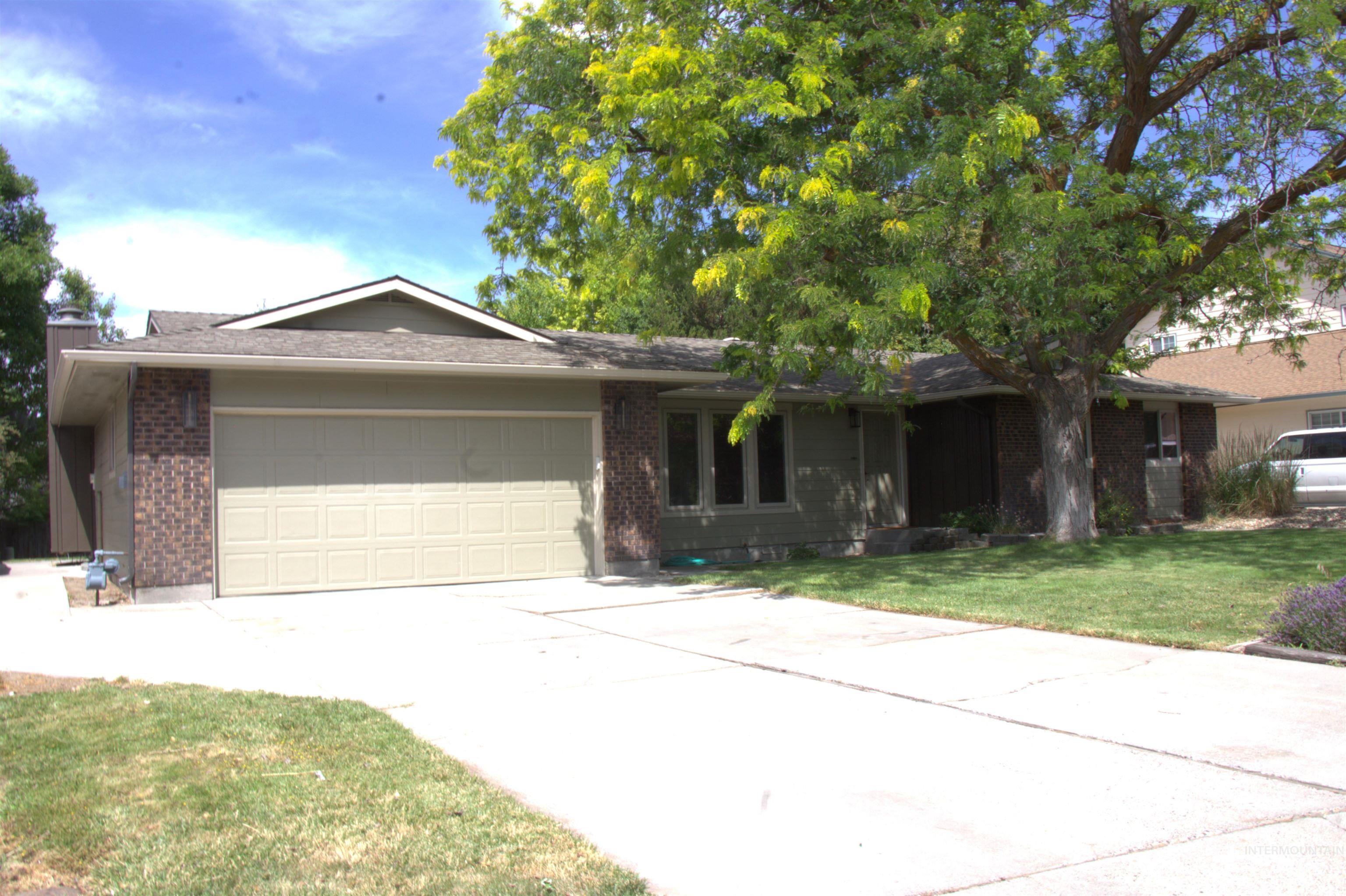 513 Ridge Way Property Photo 1