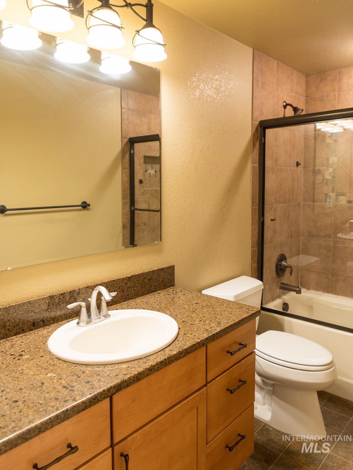 513 Ridge Way Property Photo 9