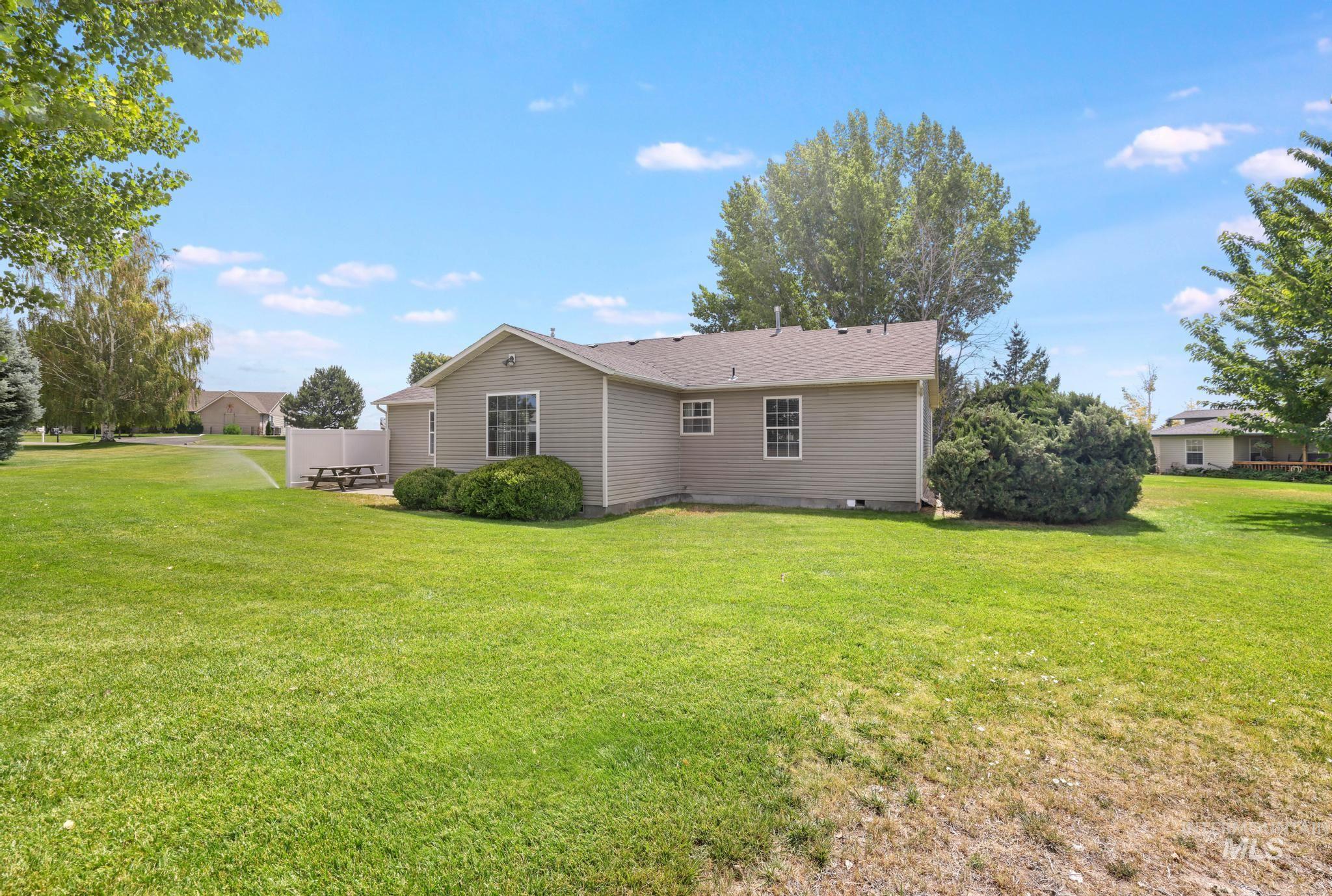 183 Rainbow Dr Property Photo 15