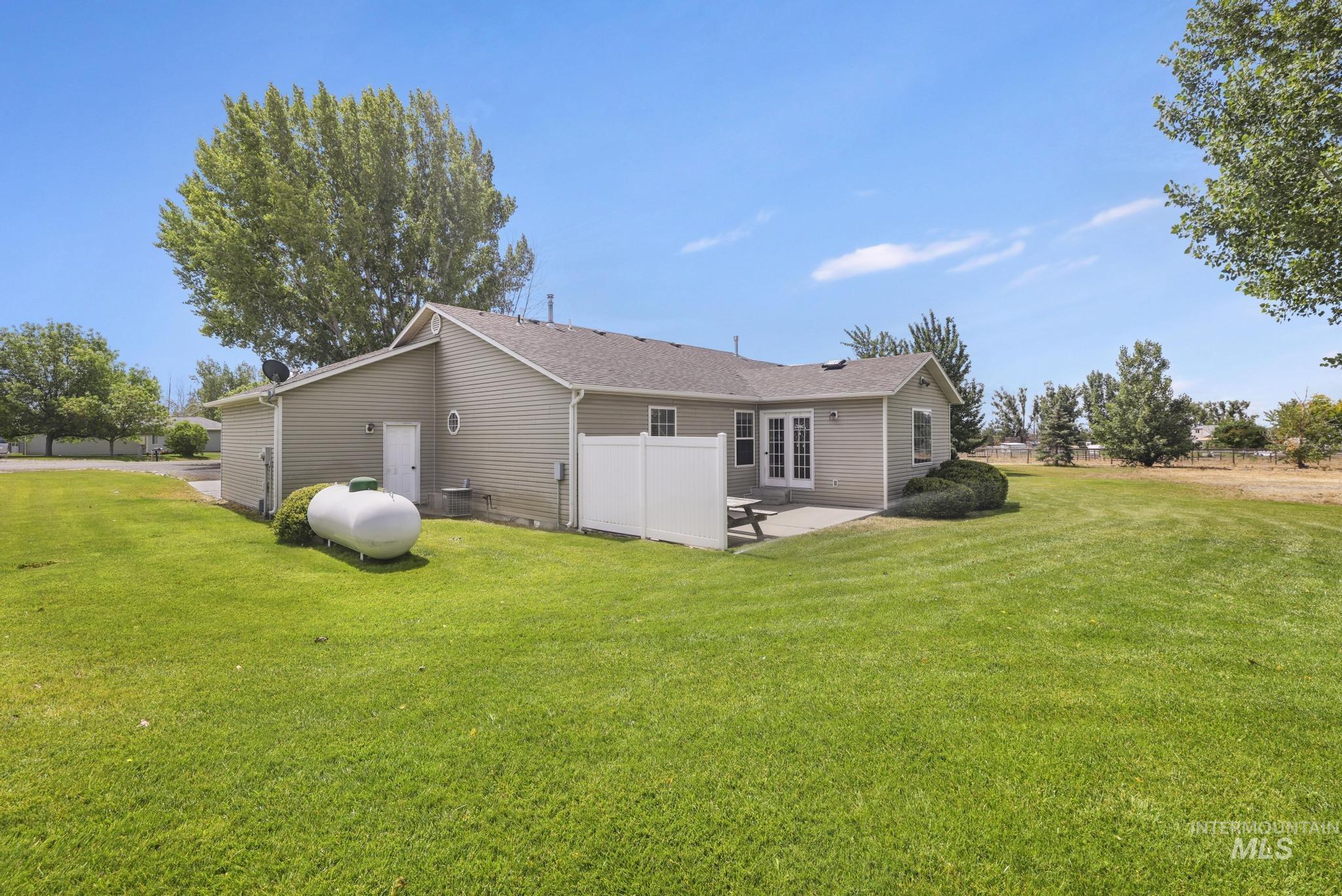 183 Rainbow Dr Property Photo 17