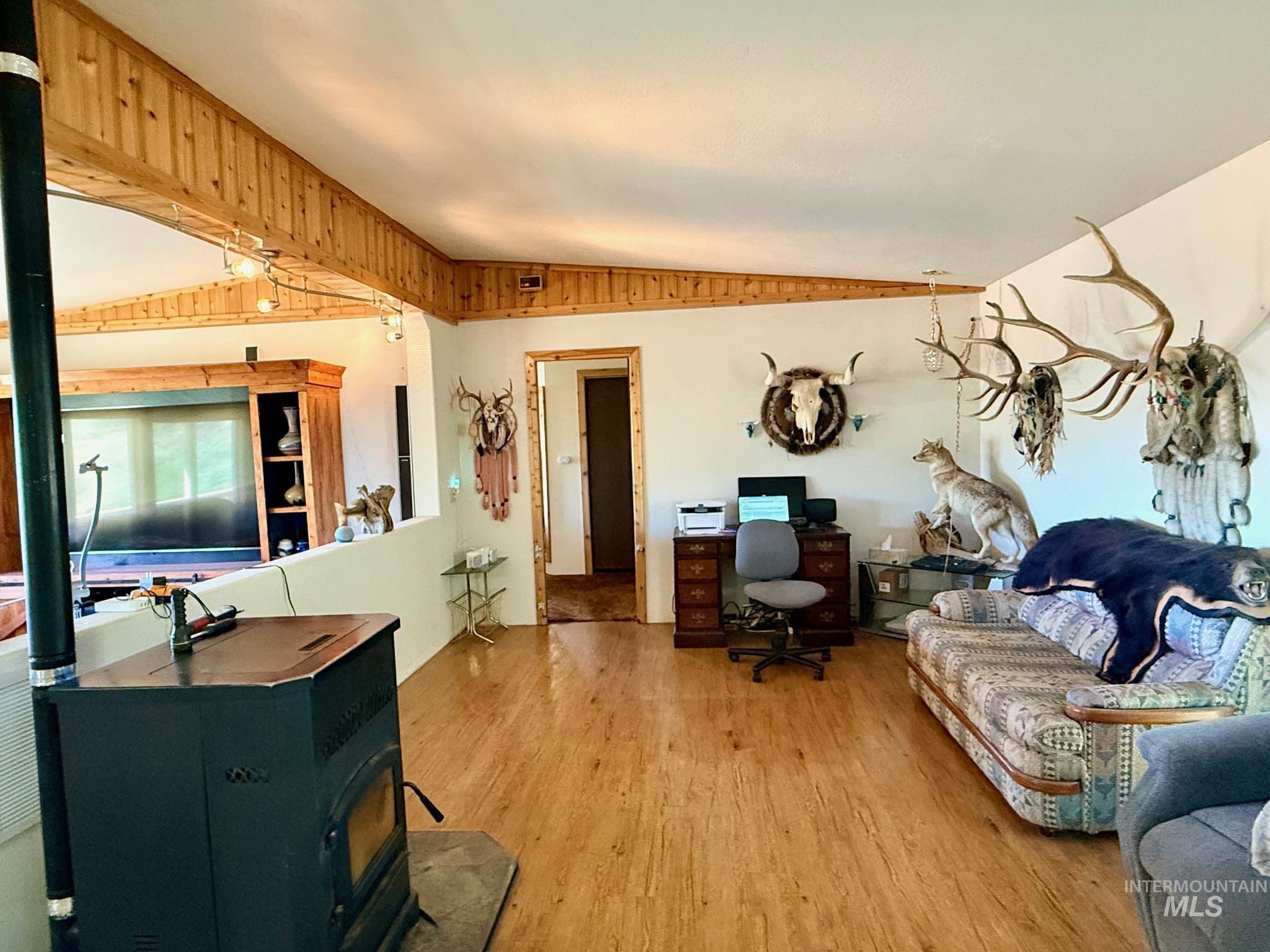 35322 River Rd Property Photo 6