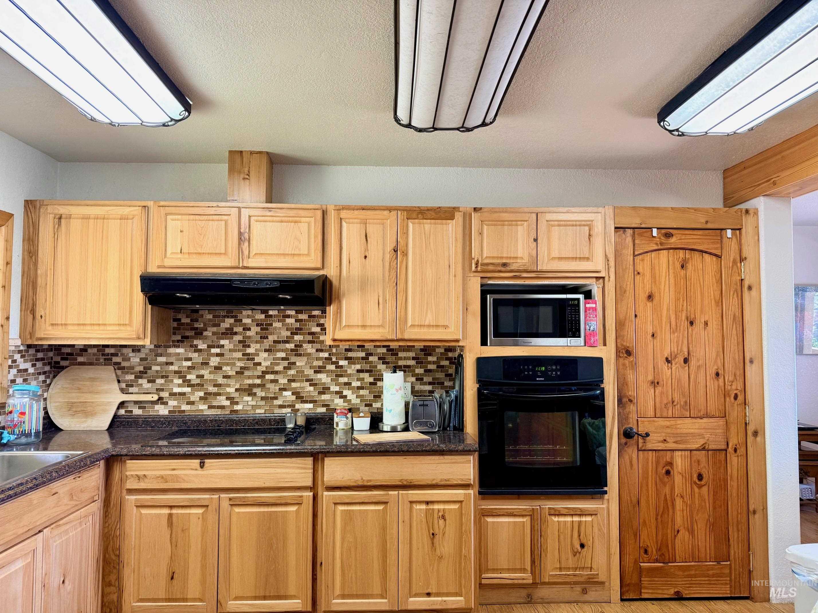 35322 River Rd Property Photo 14