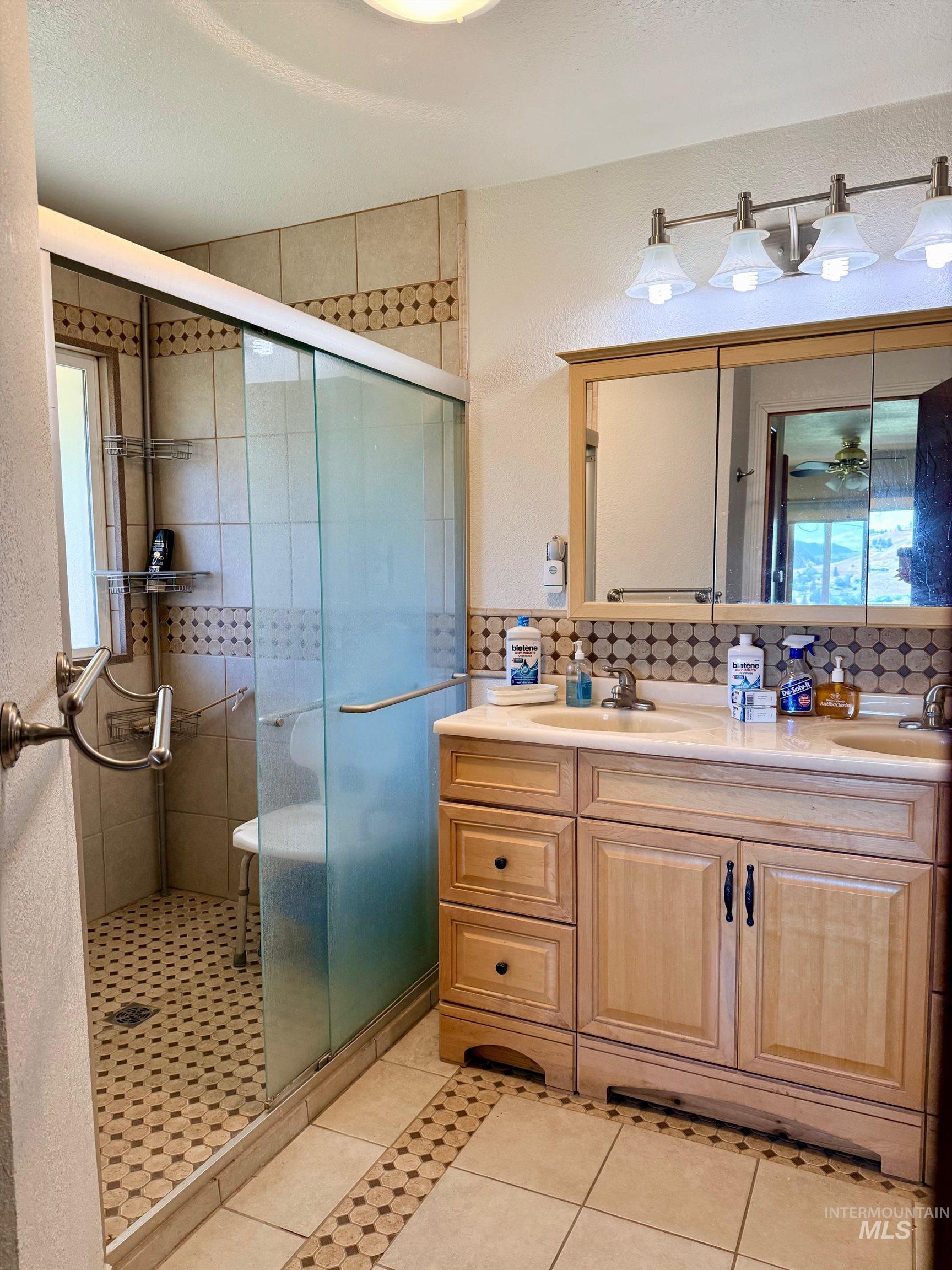 35322 River Rd Property Photo 19