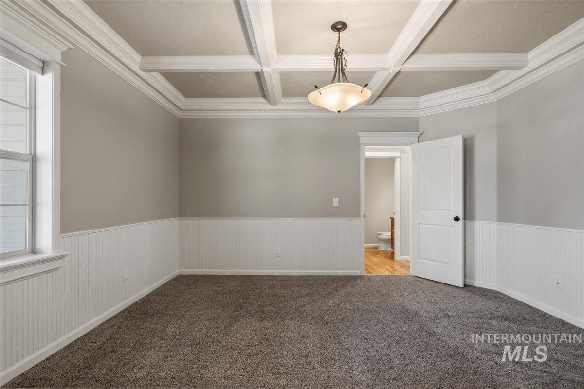 811 E Silver Torch Property Photo 6