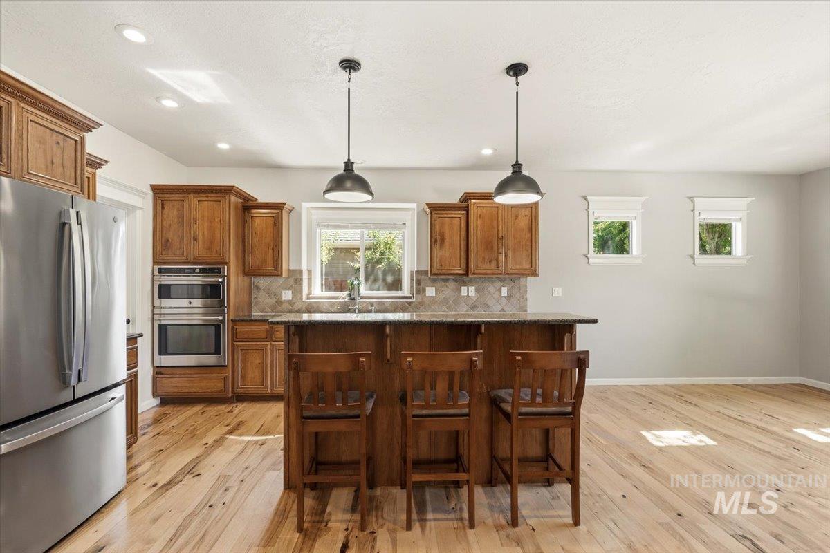 811 E Silver Torch Property Photo 10