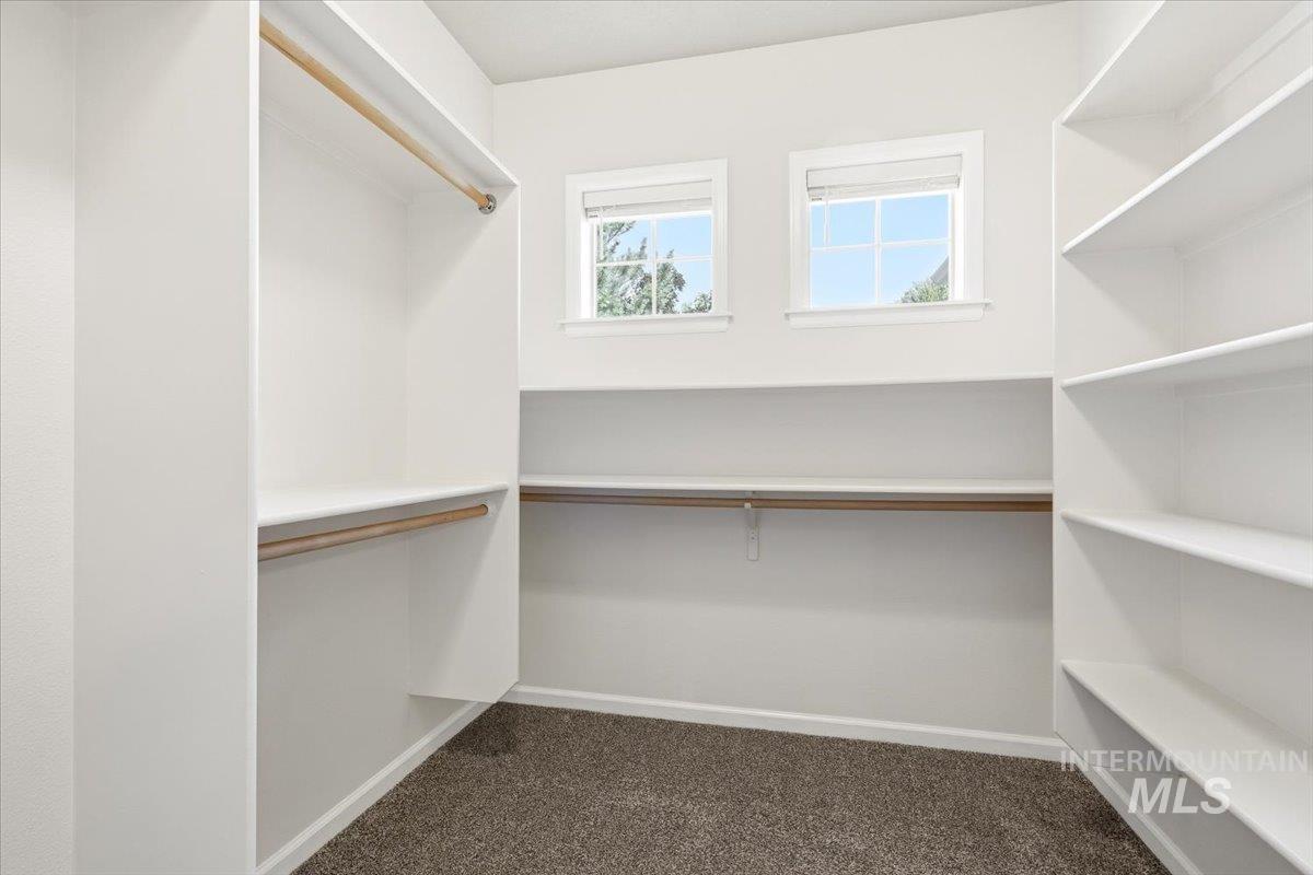 811 E Silver Torch Property Photo 23