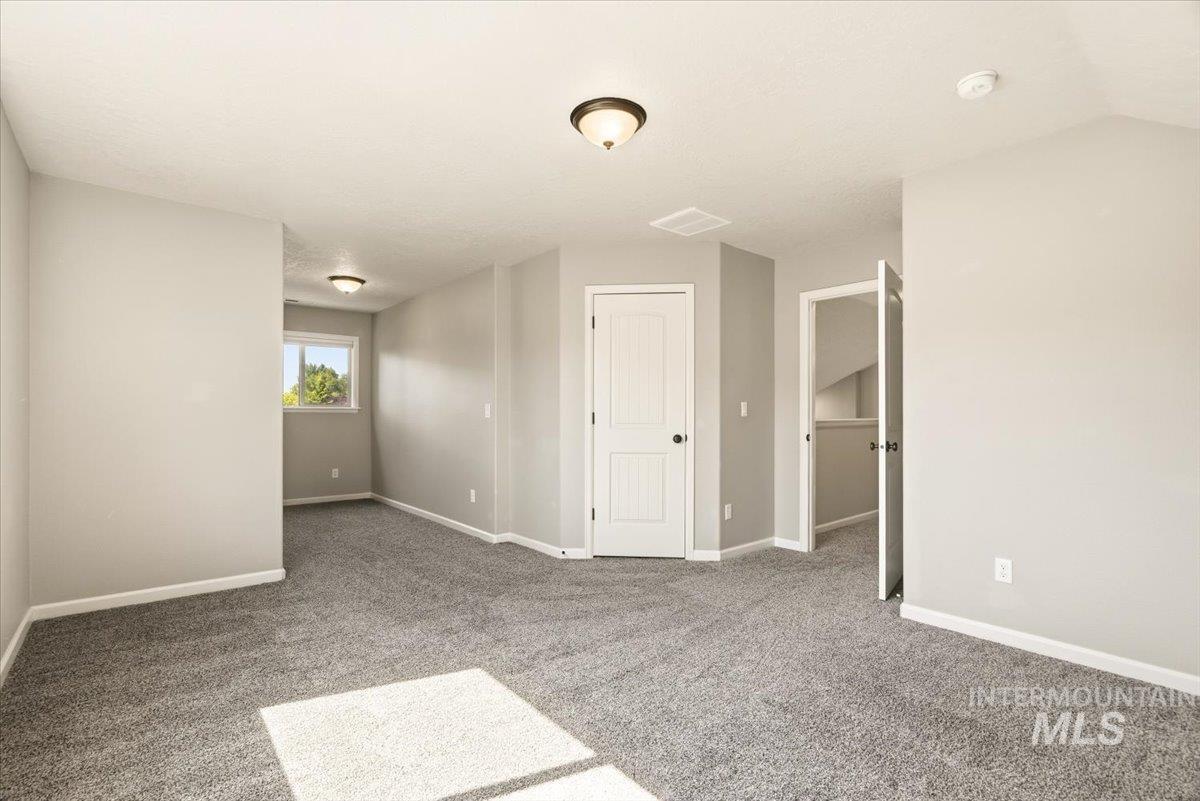 811 E Silver Torch Property Photo 27