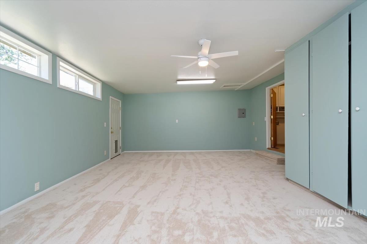 7634 W Cambridge Dr Property Photo 22
