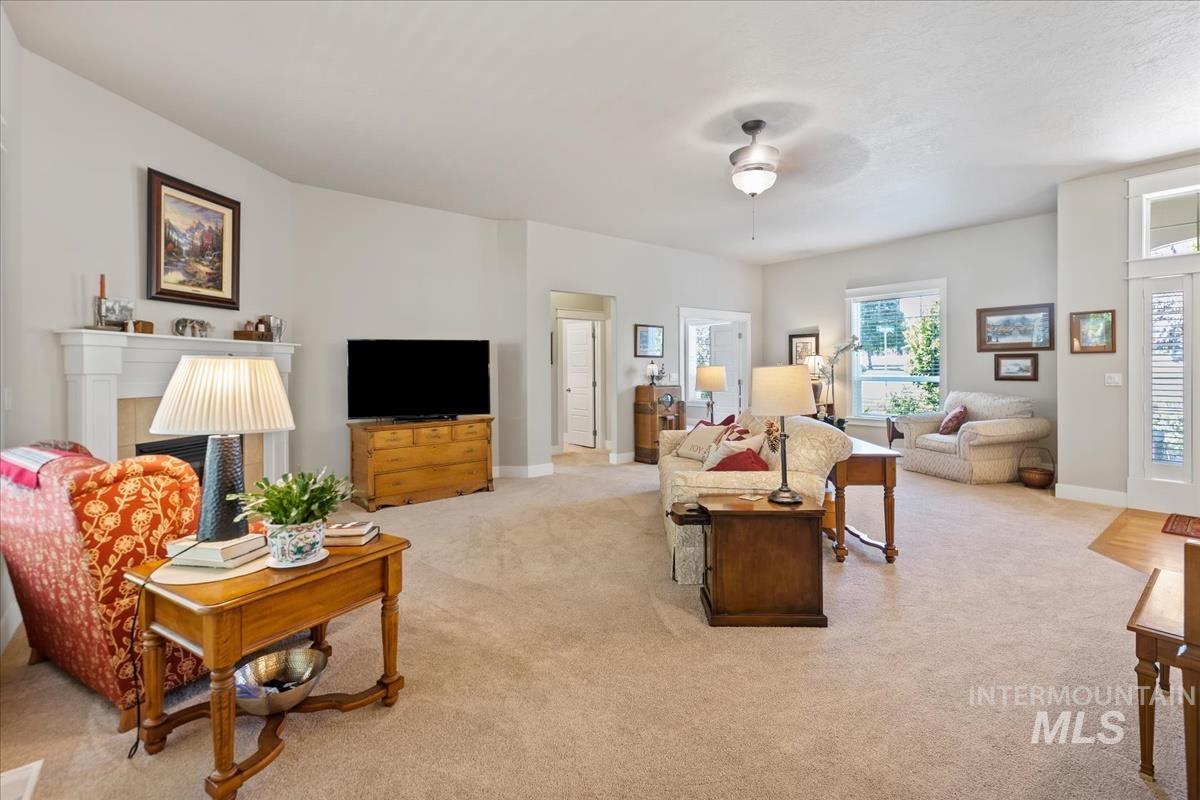 12306 S Carriage Hill Way Property Photo 4