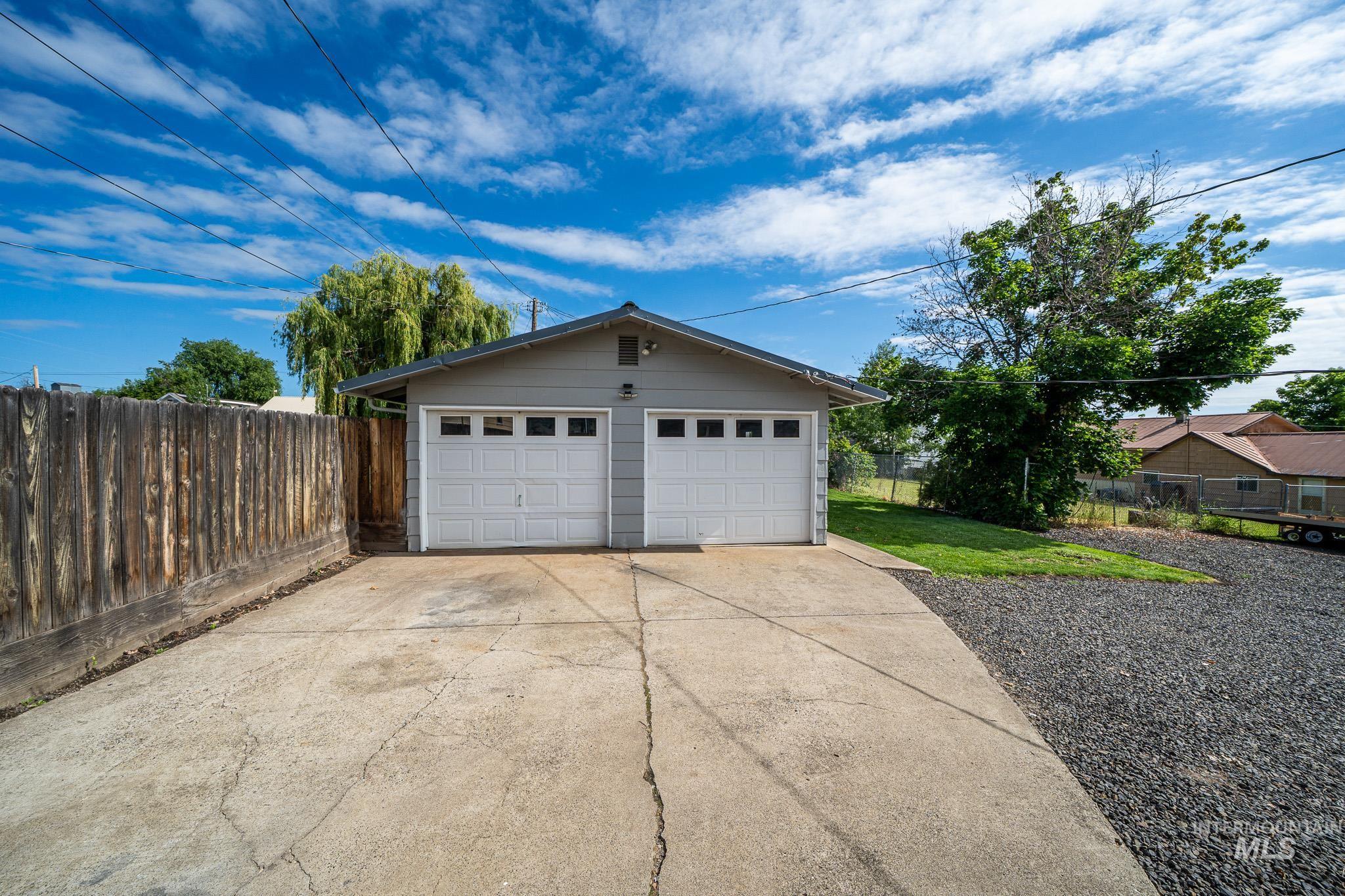 311 Cunningham Street Property Photo 2