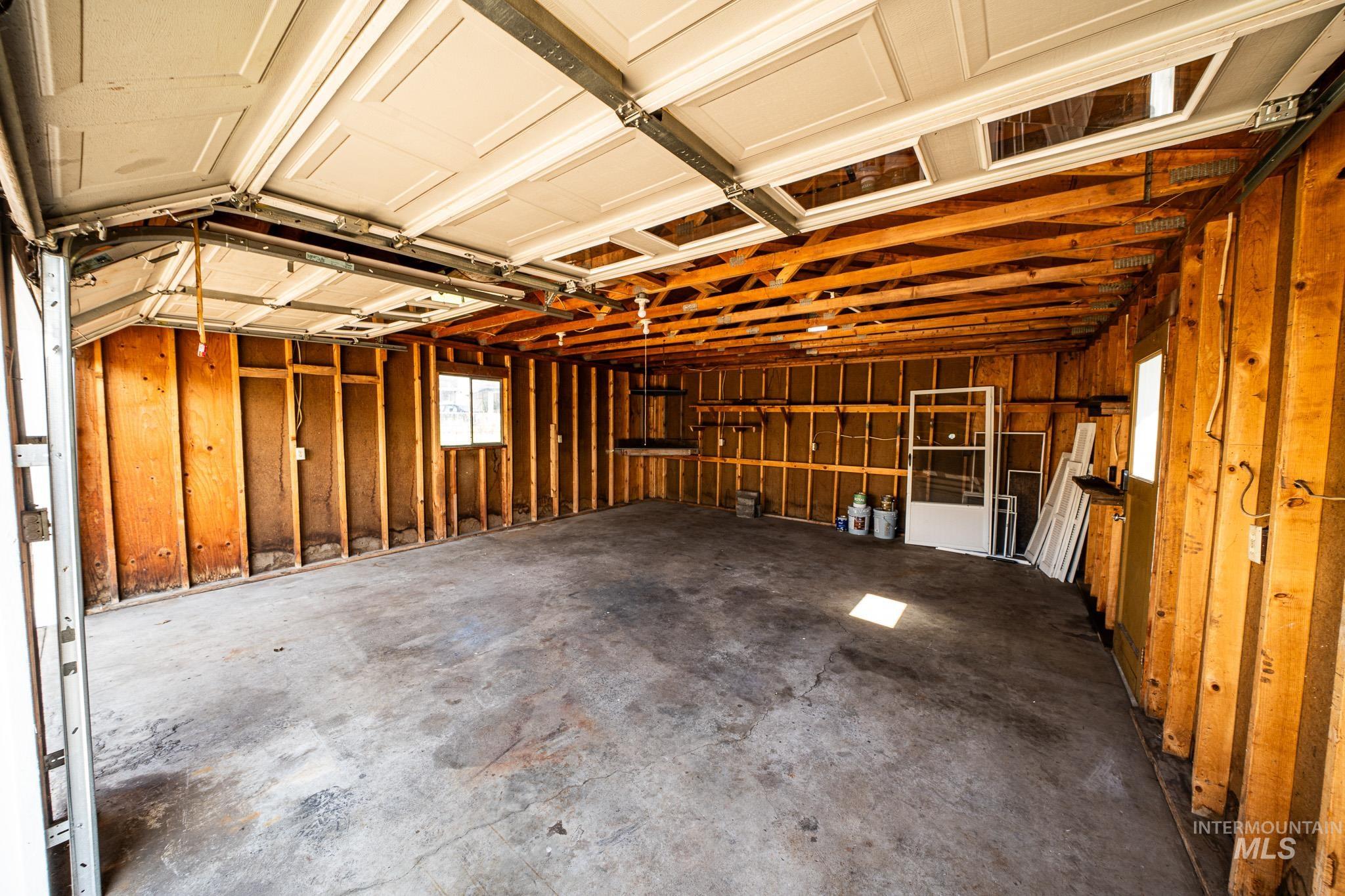 311 Cunningham Street Property Photo 4