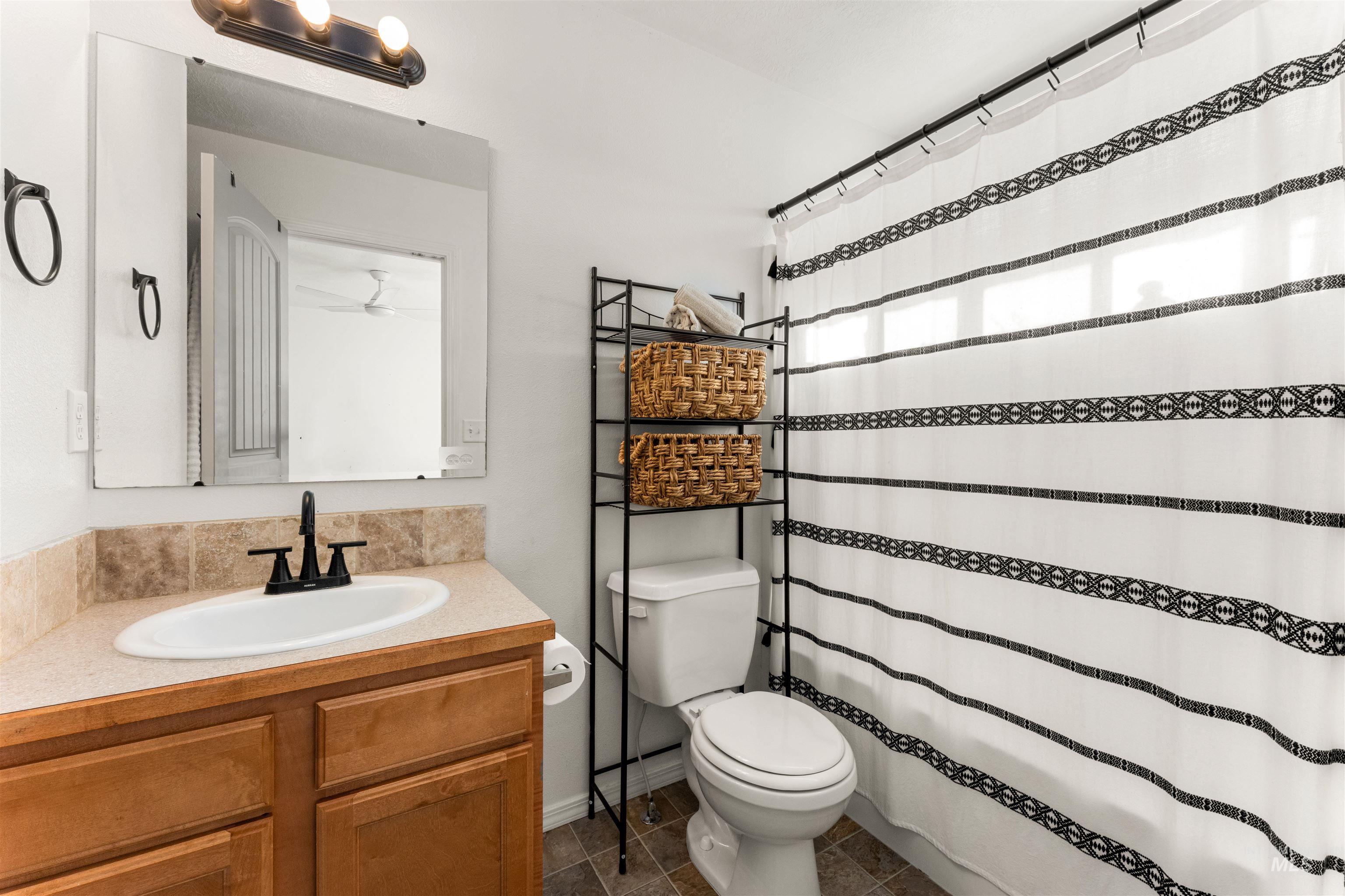 698 E Great Bear Street Property Photo 17