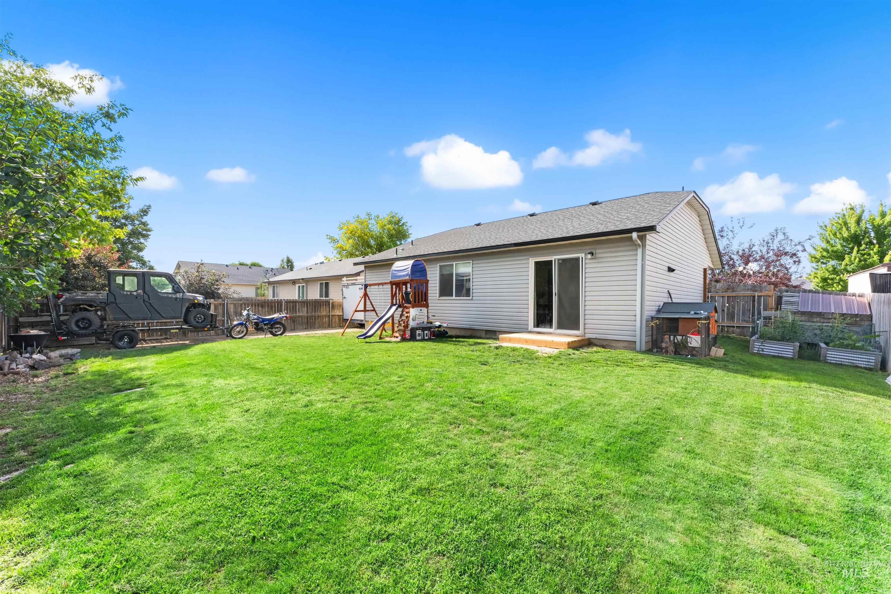 698 E Great Bear Street Property Photo 26