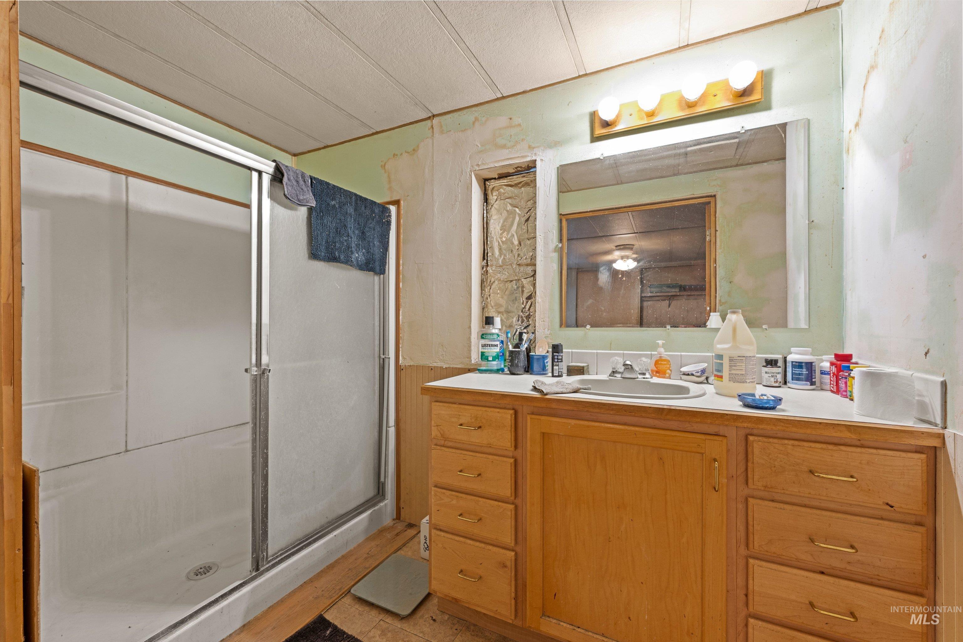 5707 E Mineral Drive Property Photo 11