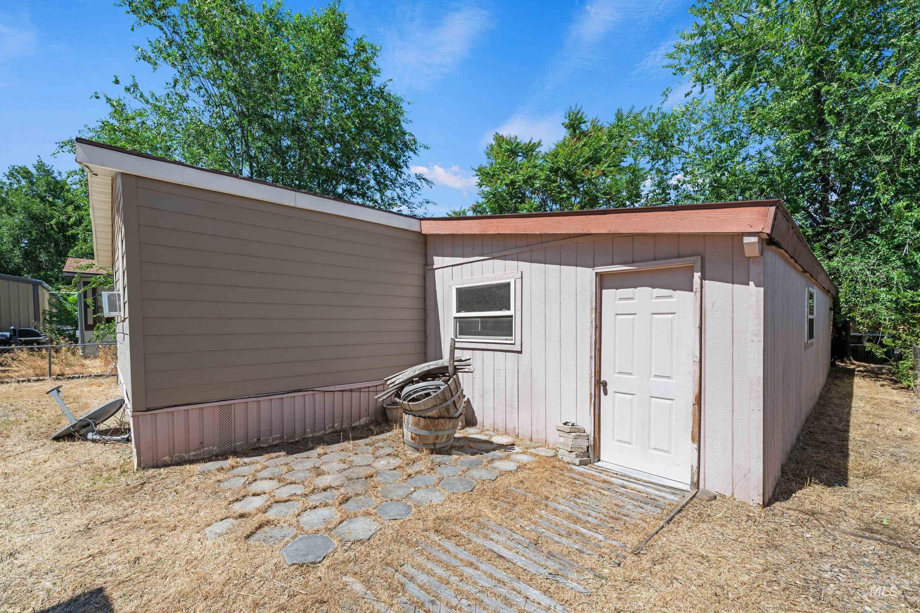 5707 E Mineral Drive Property Photo 17