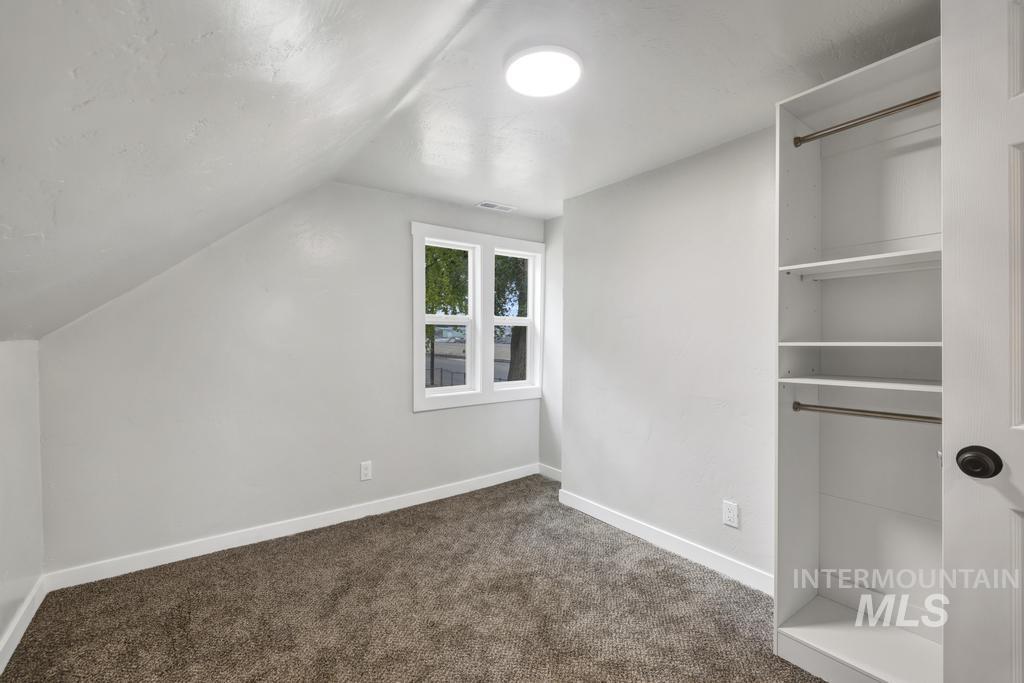 500 W Avenue D Property Photo 18