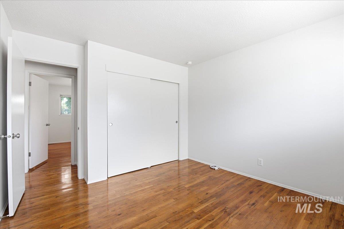 1118 W Howard St Property Photo 25