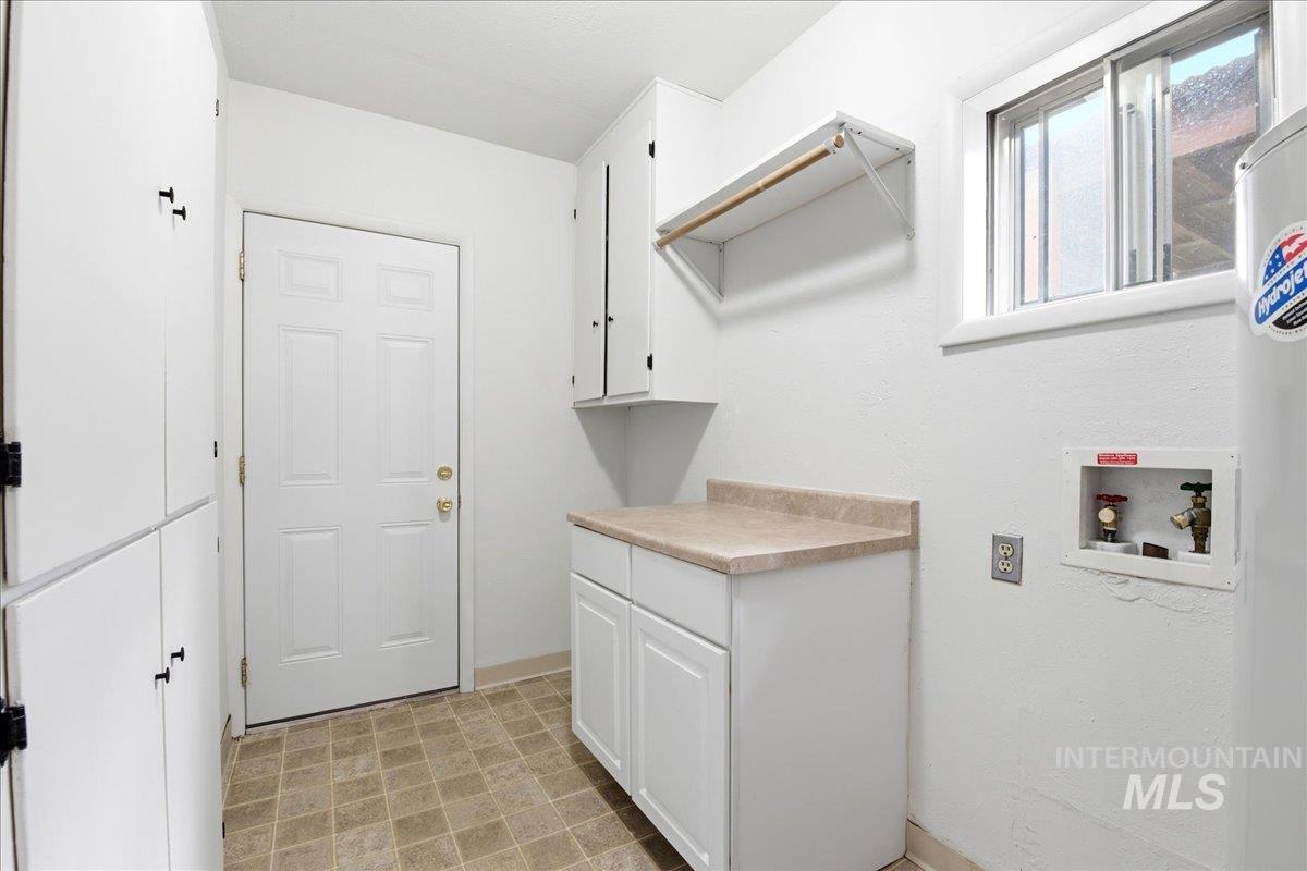 1118 W Howard St Property Photo 31