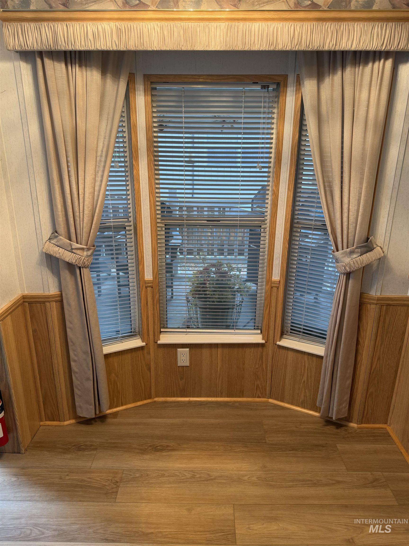 514 Sawyer St Property Photo 7