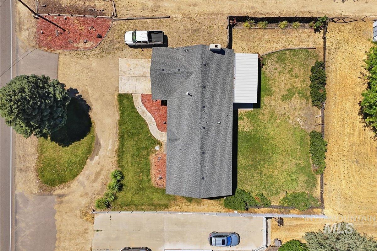 1311 N Middleton Rd Property Photo 6