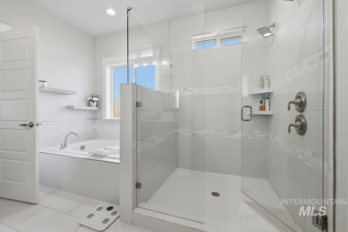 1537 W Tenzing St Property Photo 16