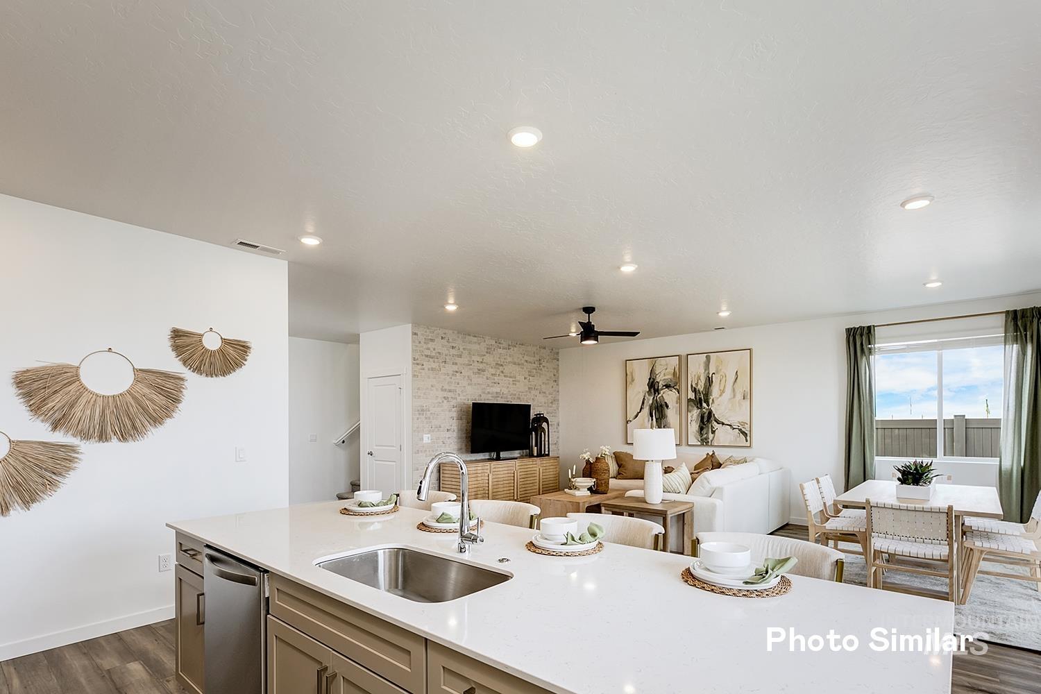 9054 W Happy Day Dr Property Photo 13