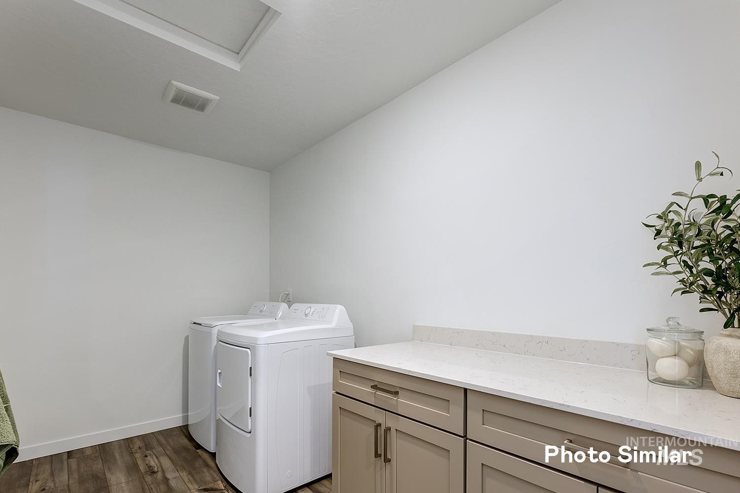 9054 W Happy Day Dr Property Photo 32