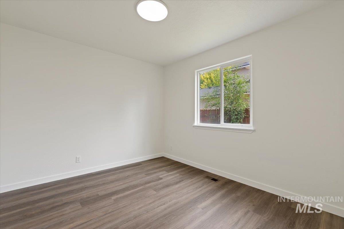 5418 Barkley Property Photo 21