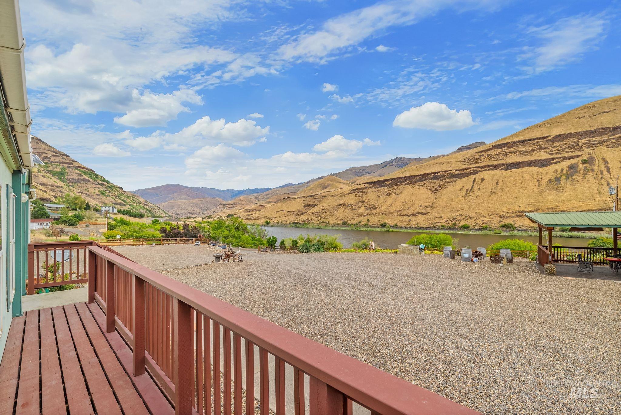 31018 Snake River Rd Property Photo 27