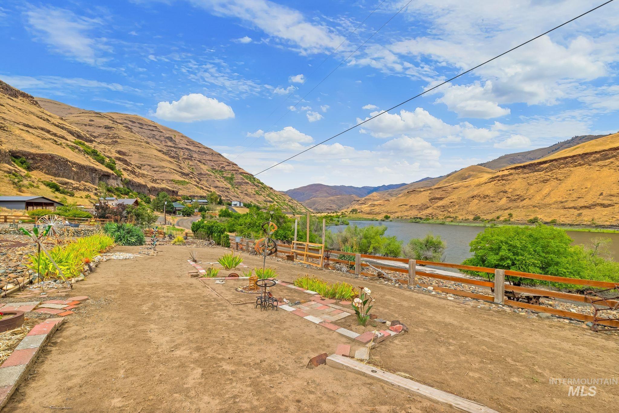 31018 Snake River Rd Property Photo 31