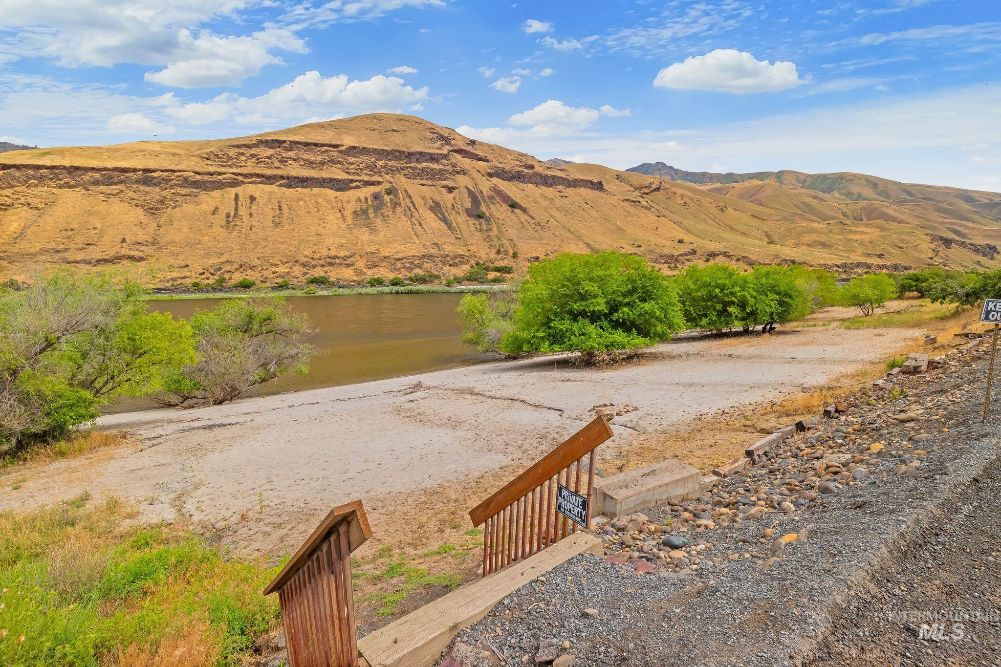 31018 Snake River Rd Property Photo 42