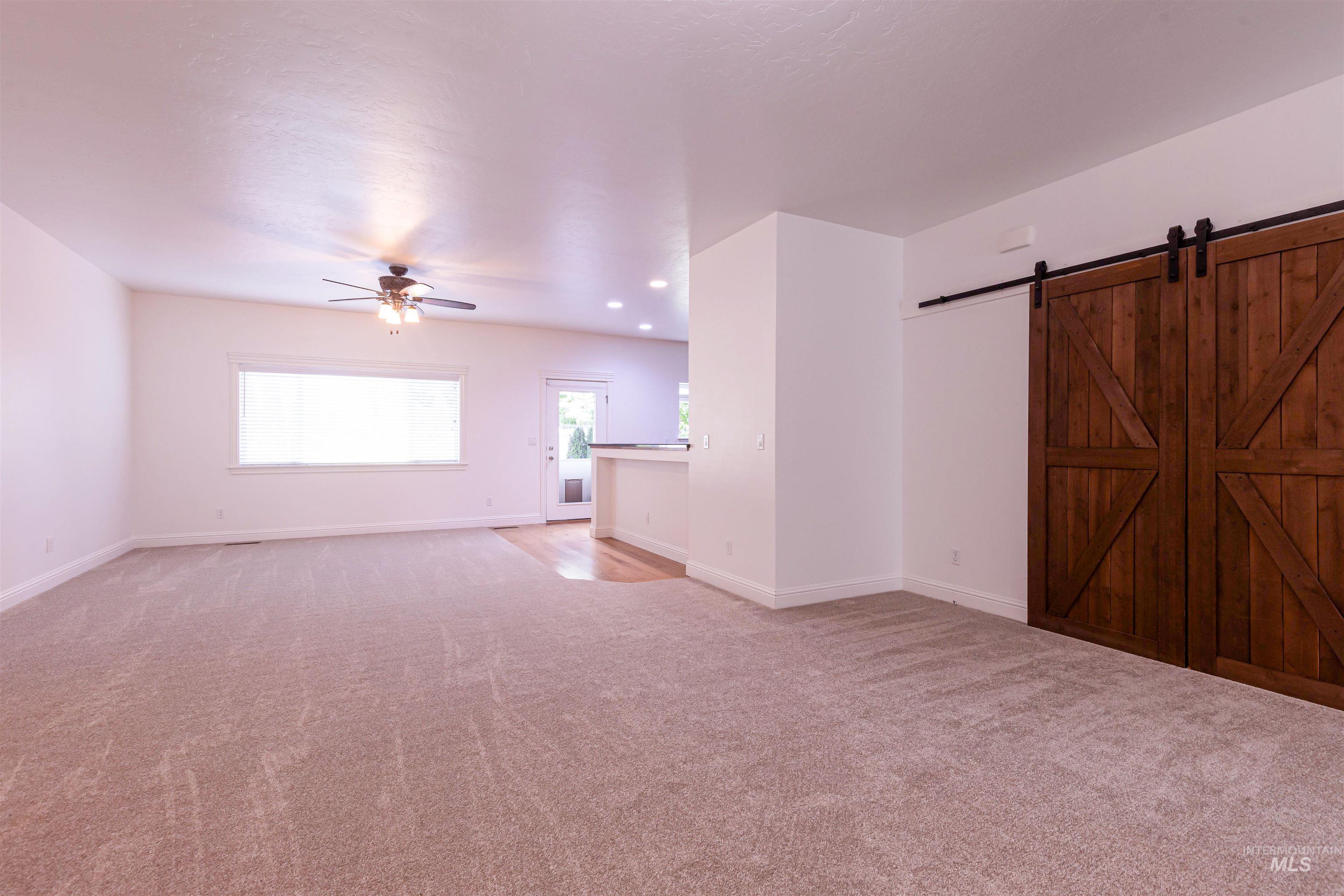 1649 Mustang Mesa Place Property Photo 4