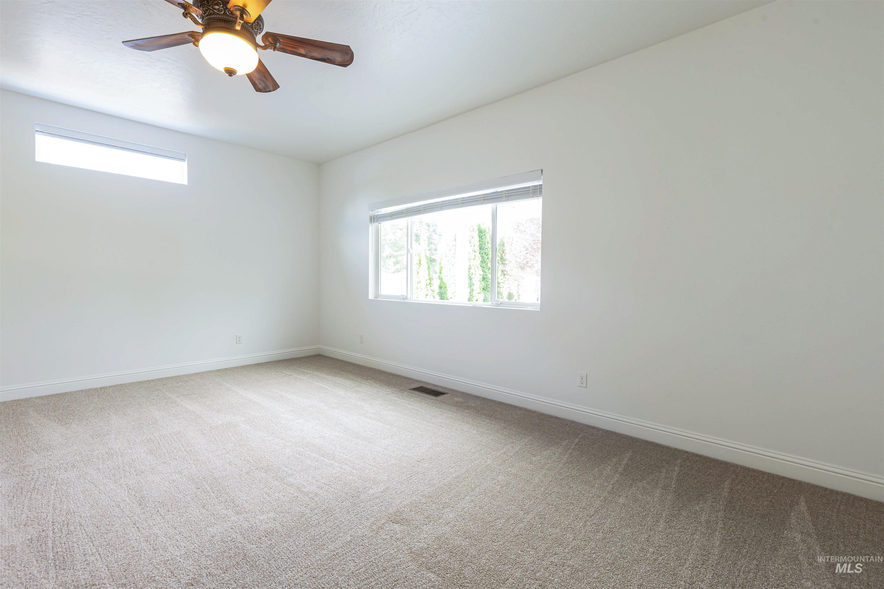 1649 Mustang Mesa Place Property Photo 11