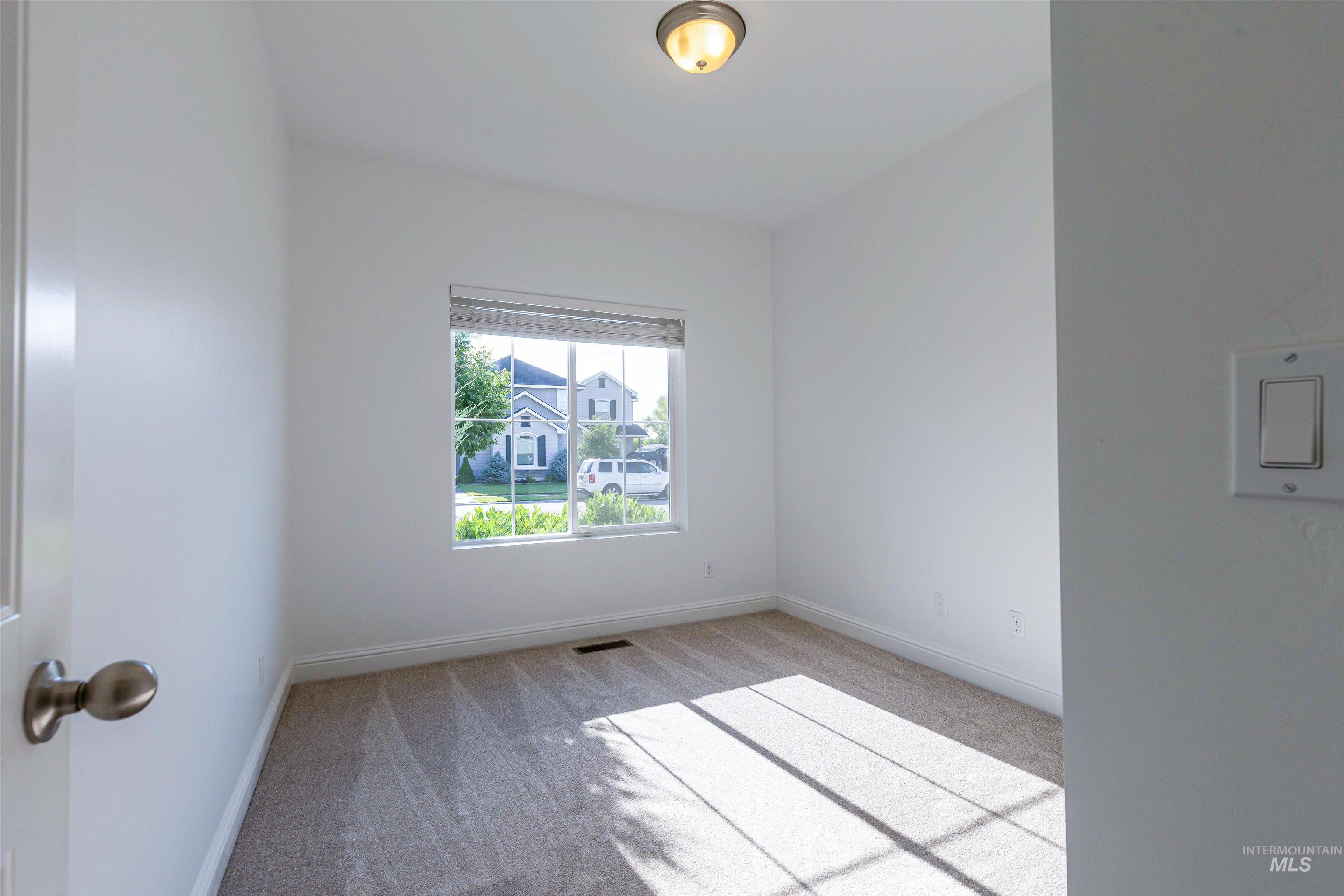 1649 Mustang Mesa Place Property Photo 15
