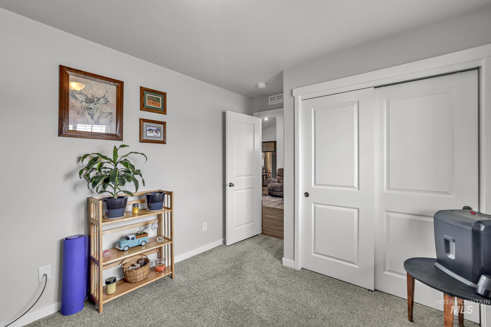308 New Haven St Property Photo 13