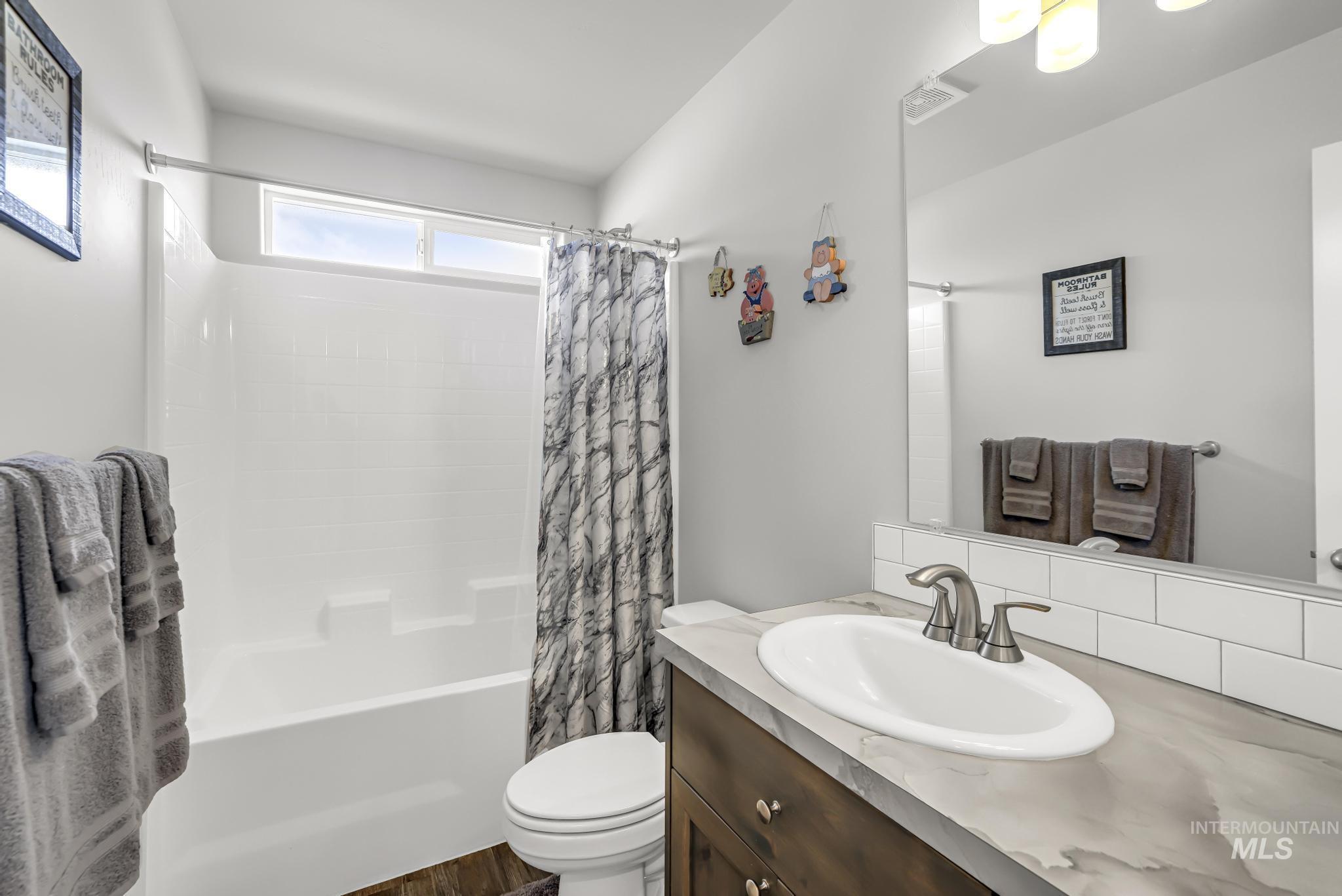 308 New Haven St Property Photo 14